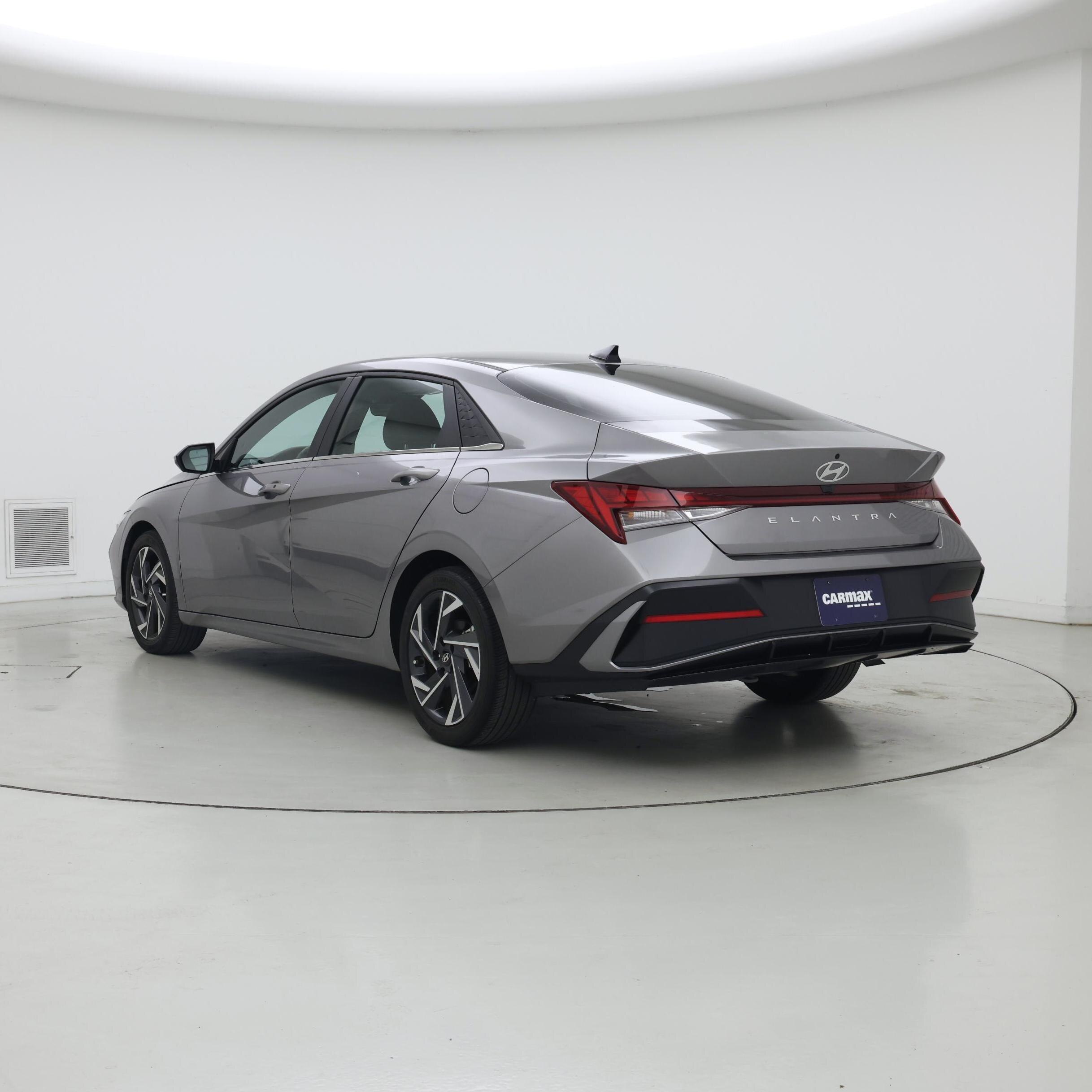 Thumbnail: 2024 Hyundai Elantra - 2