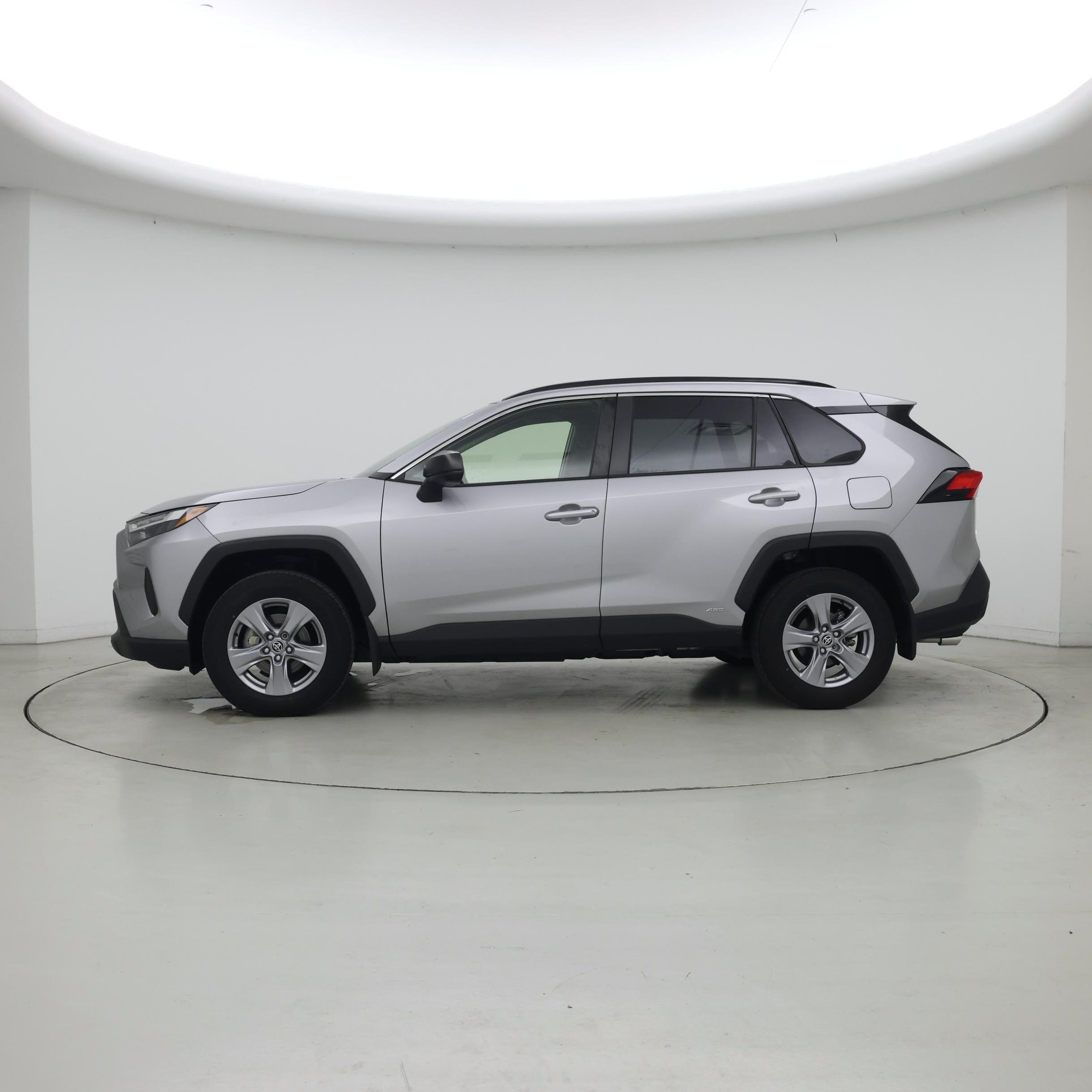 Thumbnail: 2025 Toyota RAV4 - 3