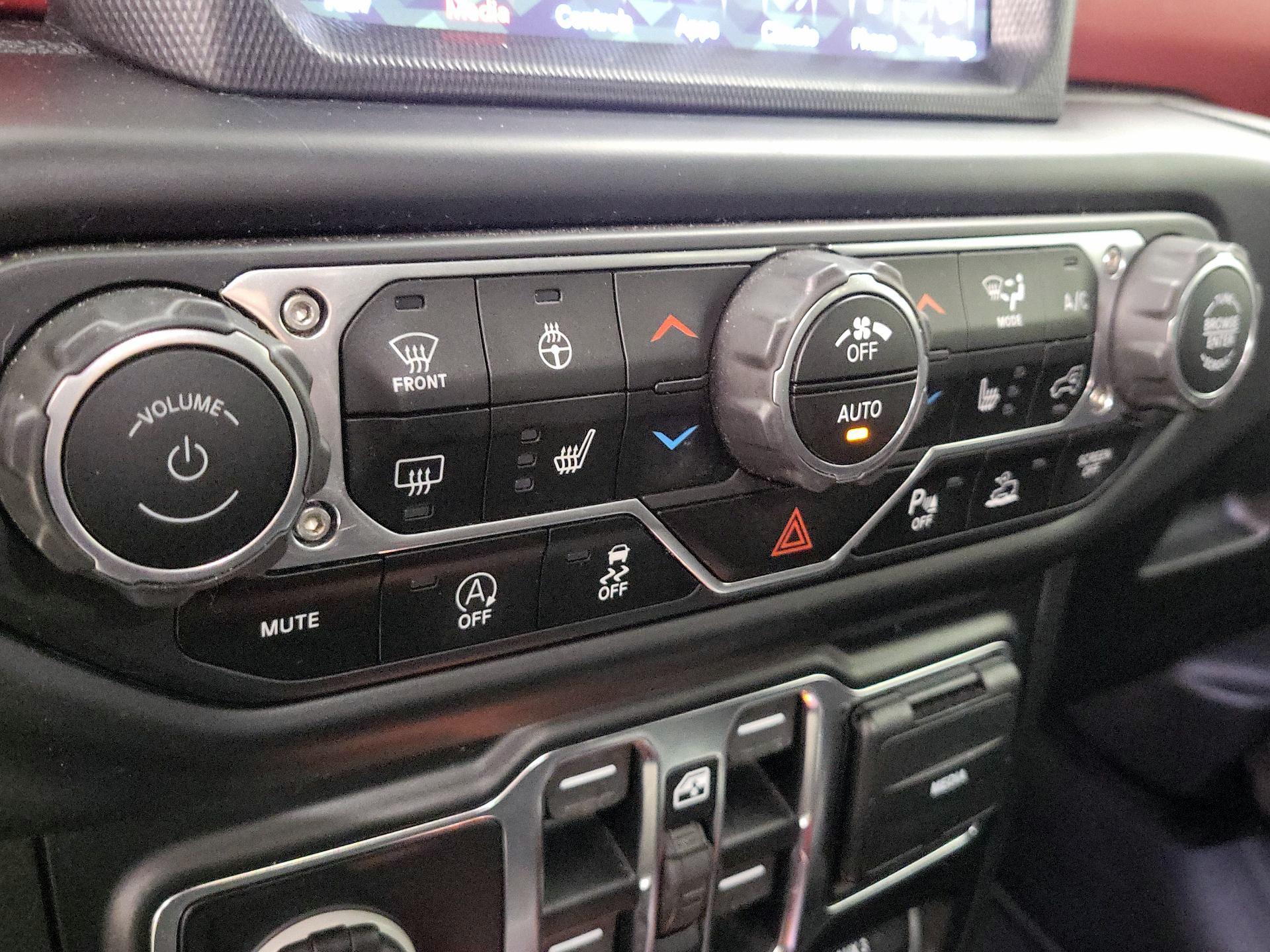 Thumbnail: 2020 Jeep Gladiator - 17