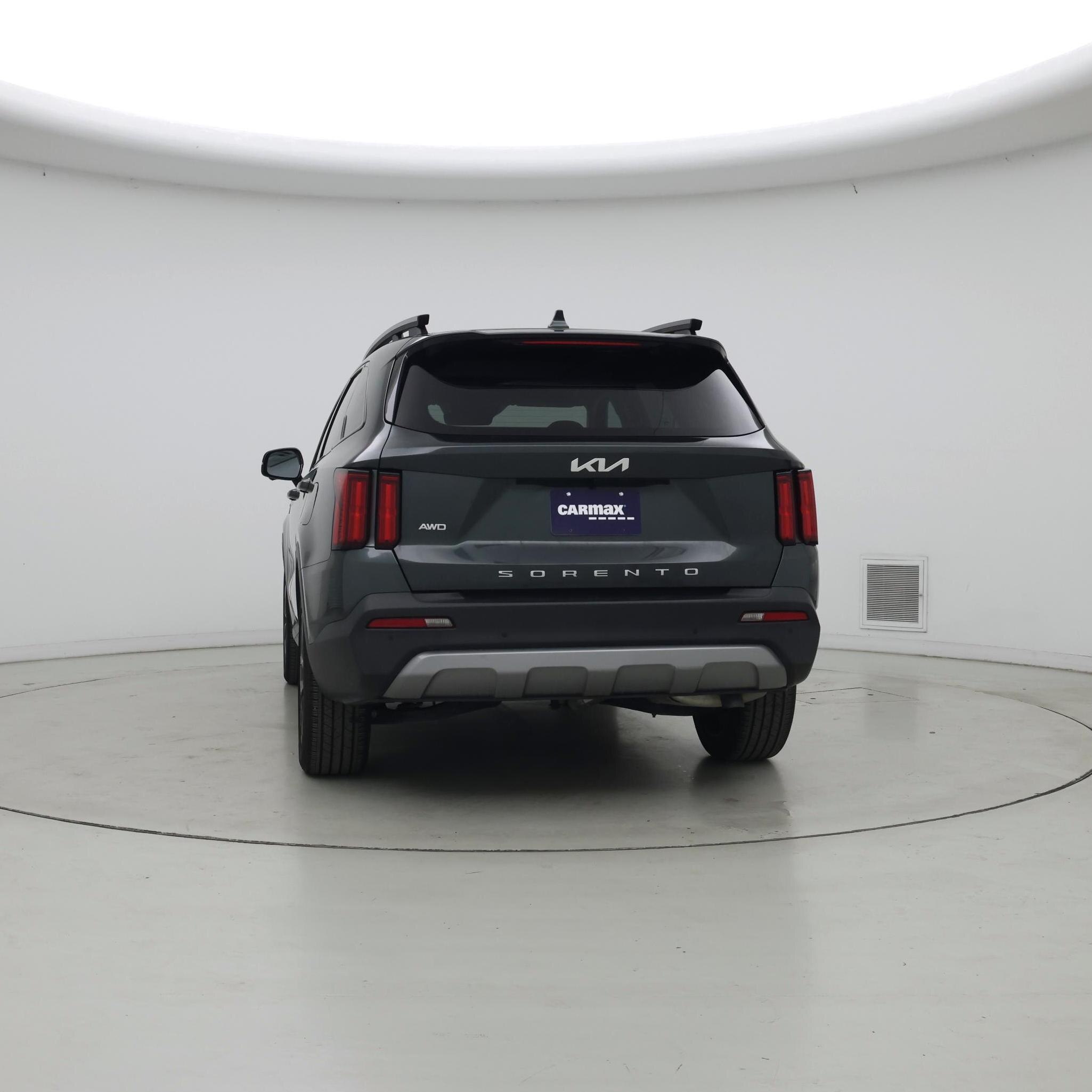 Thumbnail: 2022 Kia Sorento - 6