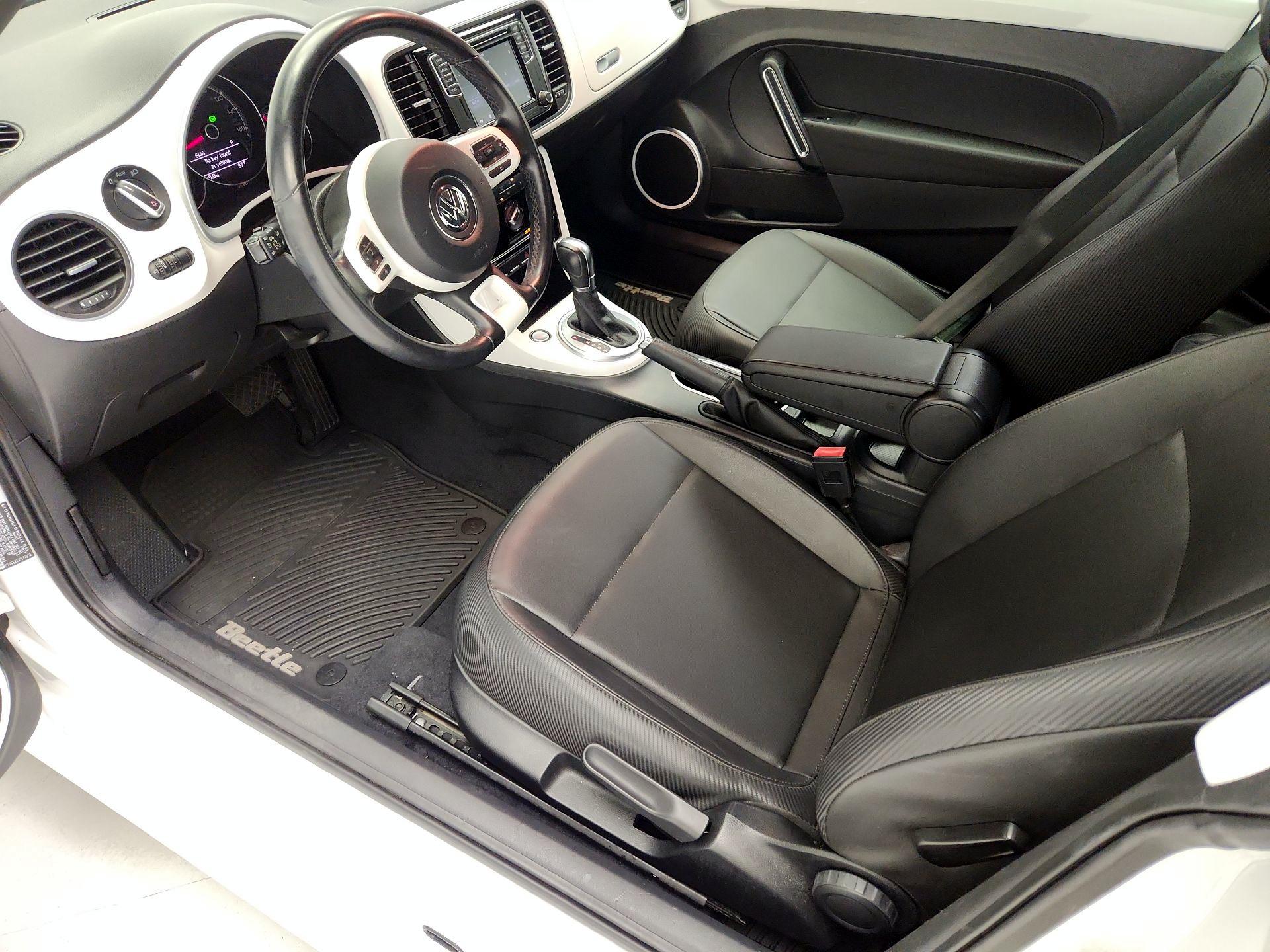 Thumbnail: 2017 Volkswagen Beetle - 11