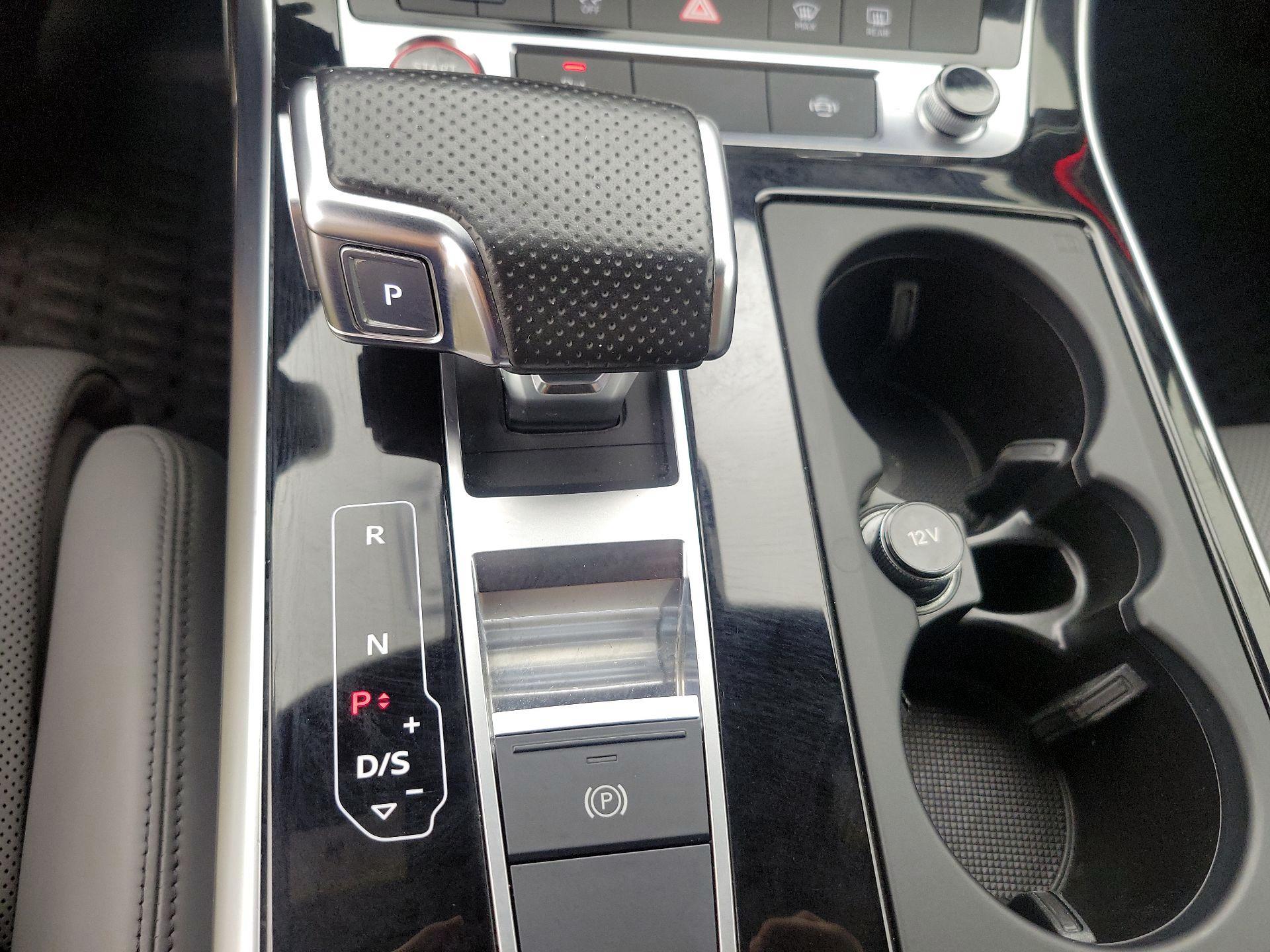 Thumbnail: 2021 Audi SQ8 - 18