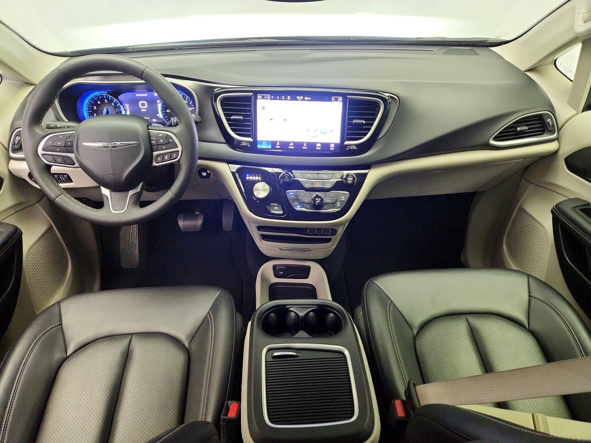 Thumbnail: 2024 Chrysler Pacifica - 9