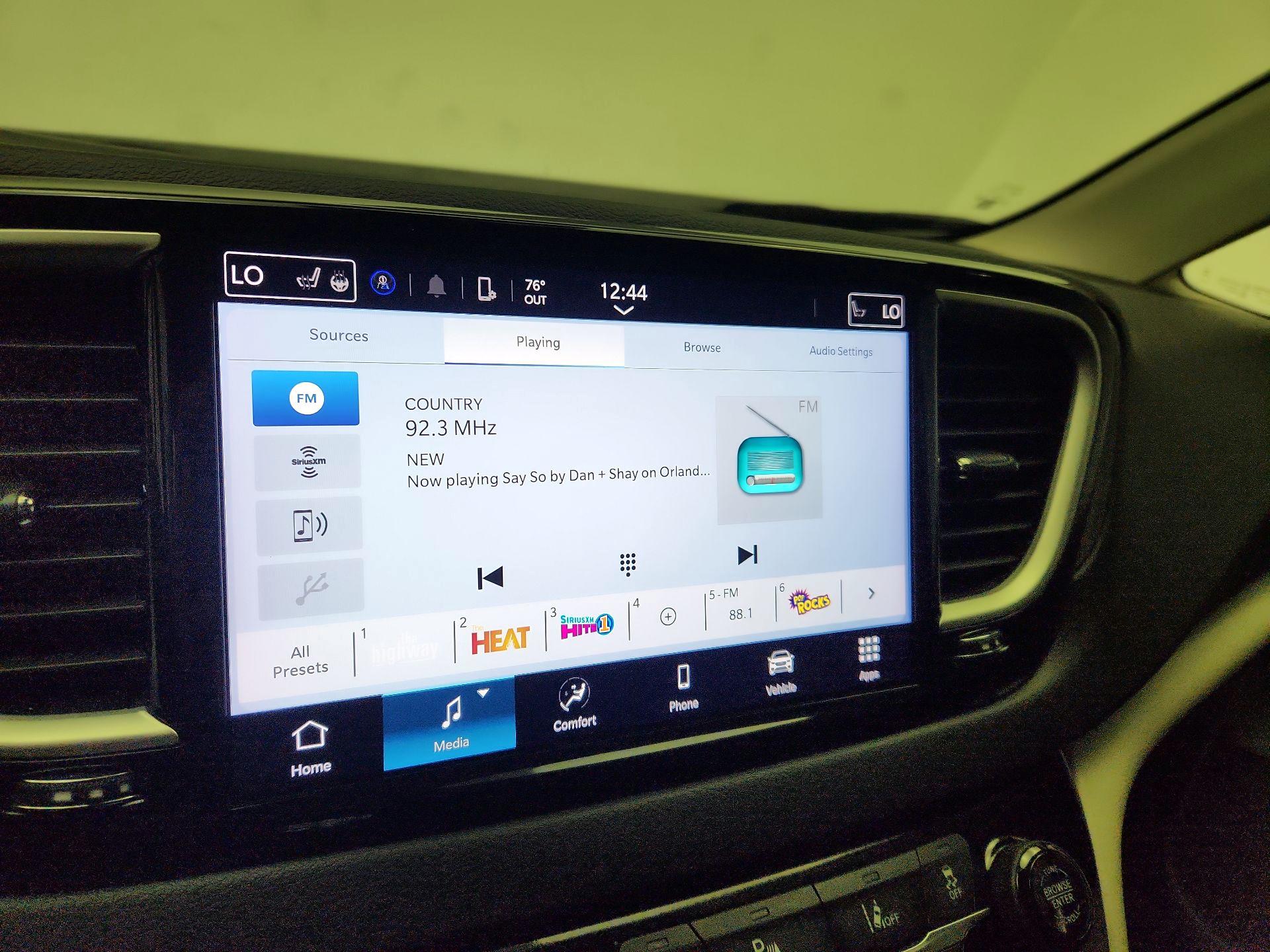Thumbnail: 2024 Chrysler Pacifica - 15