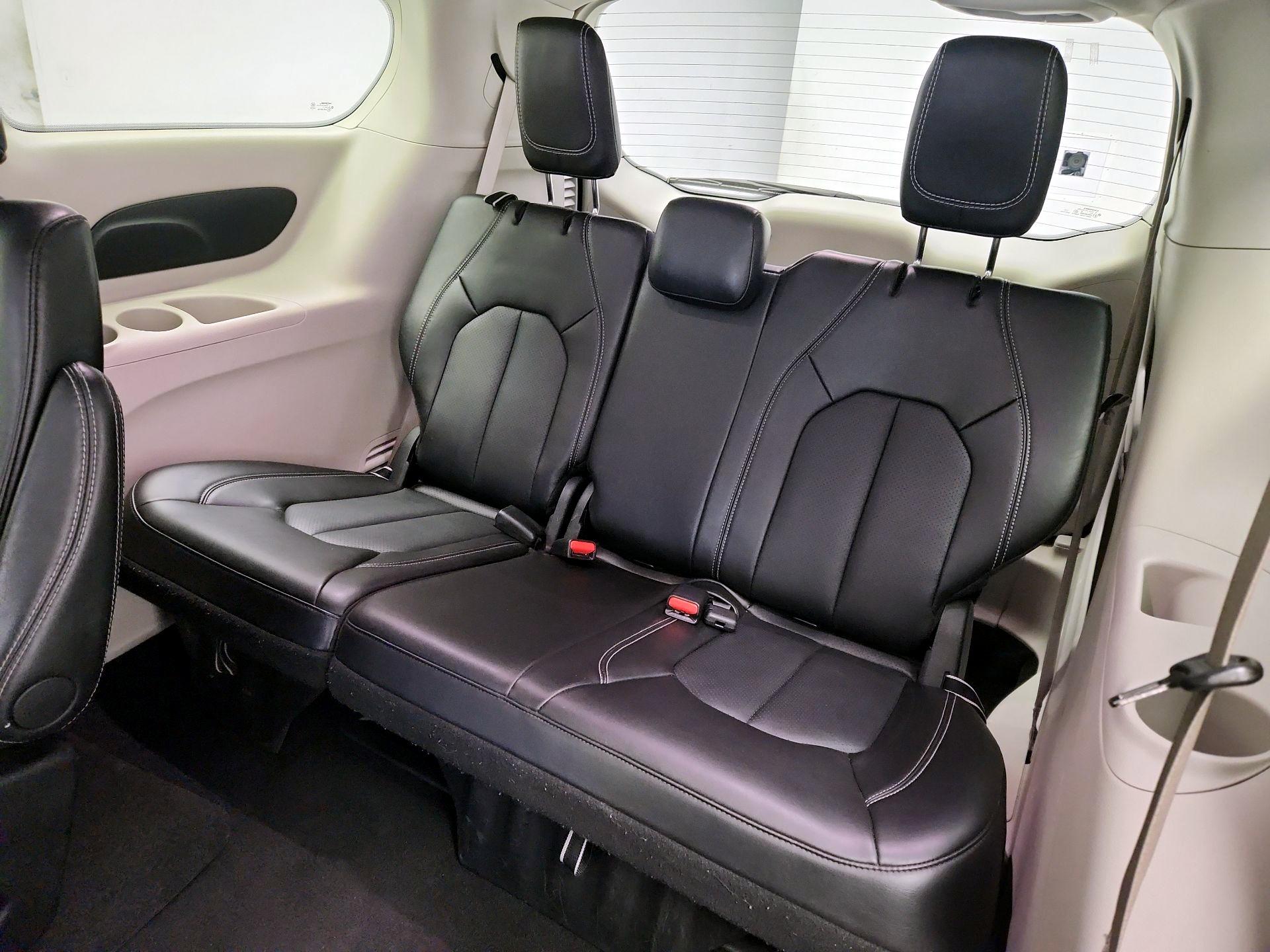 Thumbnail: 2024 Chrysler Pacifica - 20
