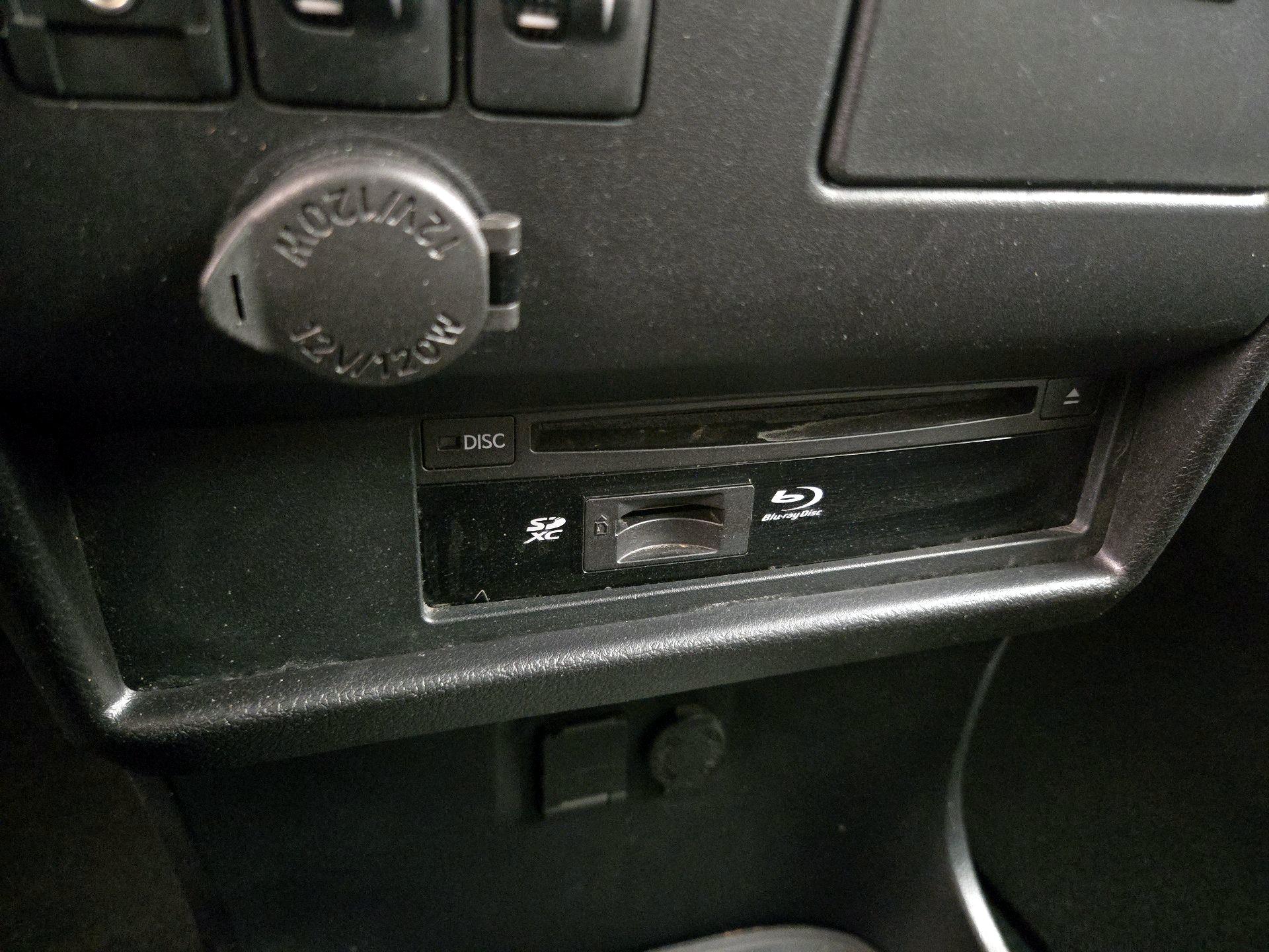 Thumbnail: 2017 Toyota Sienna - 19