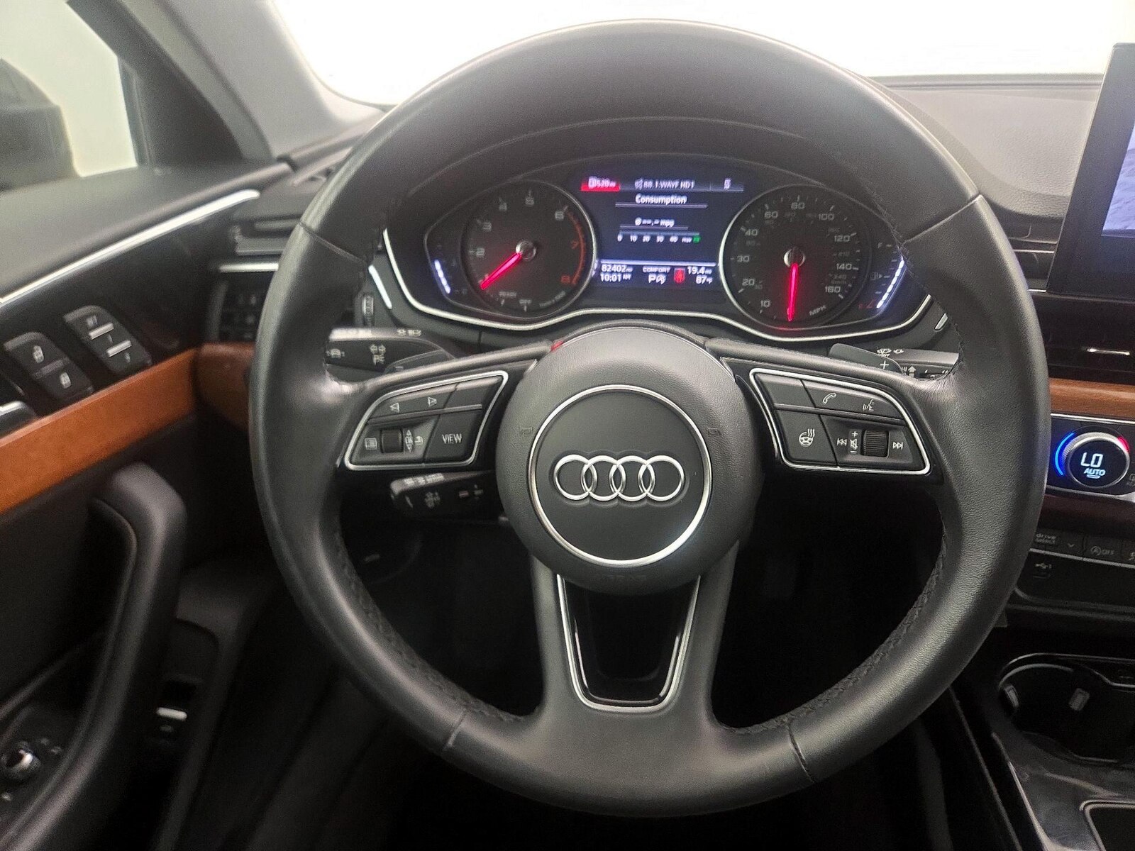 2023 Audi A4 Premium - Photo 11