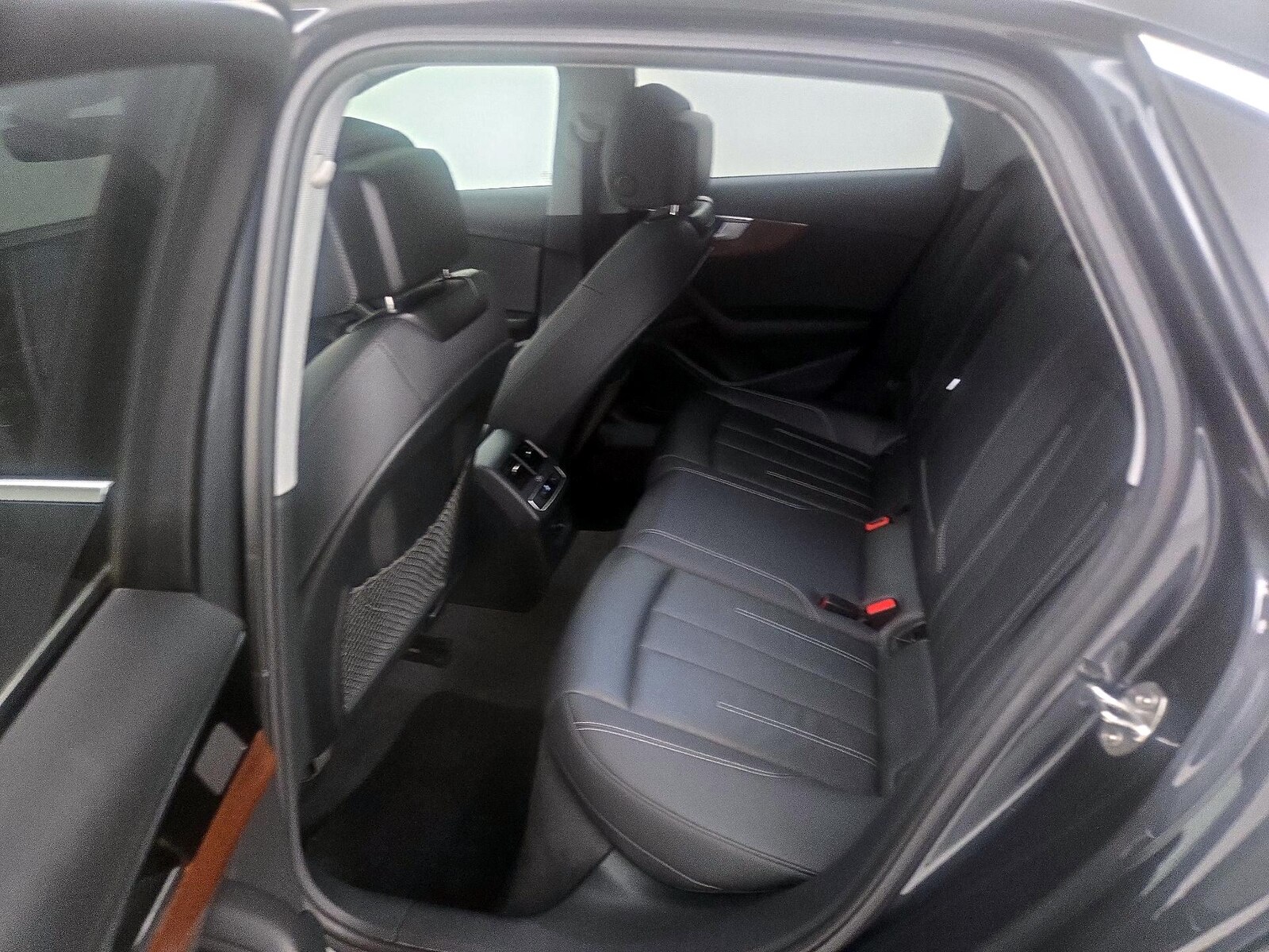 2023 Audi A4 Premium - Photo 21