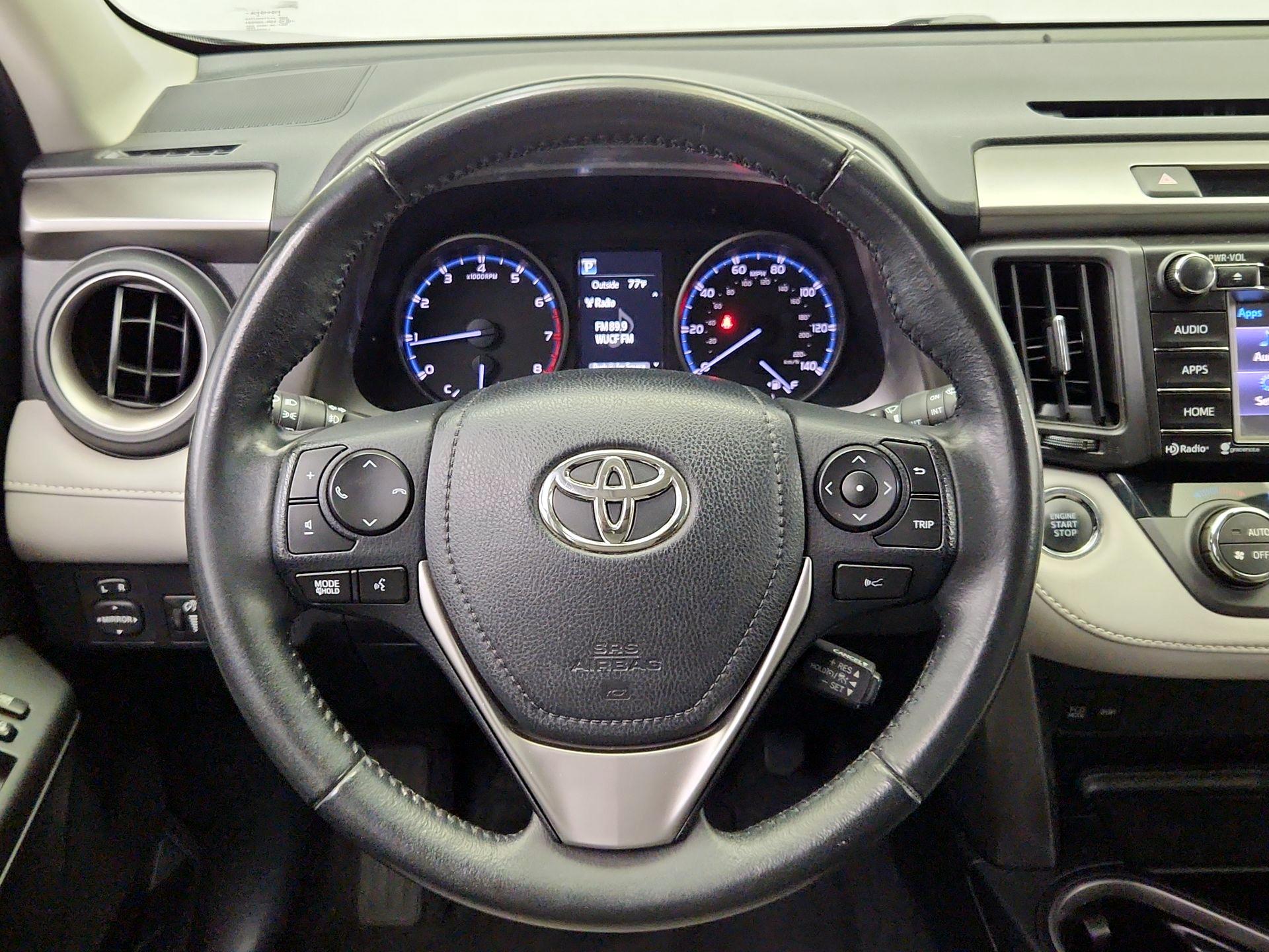 Thumbnail: 2018 Toyota RAV4 - 10