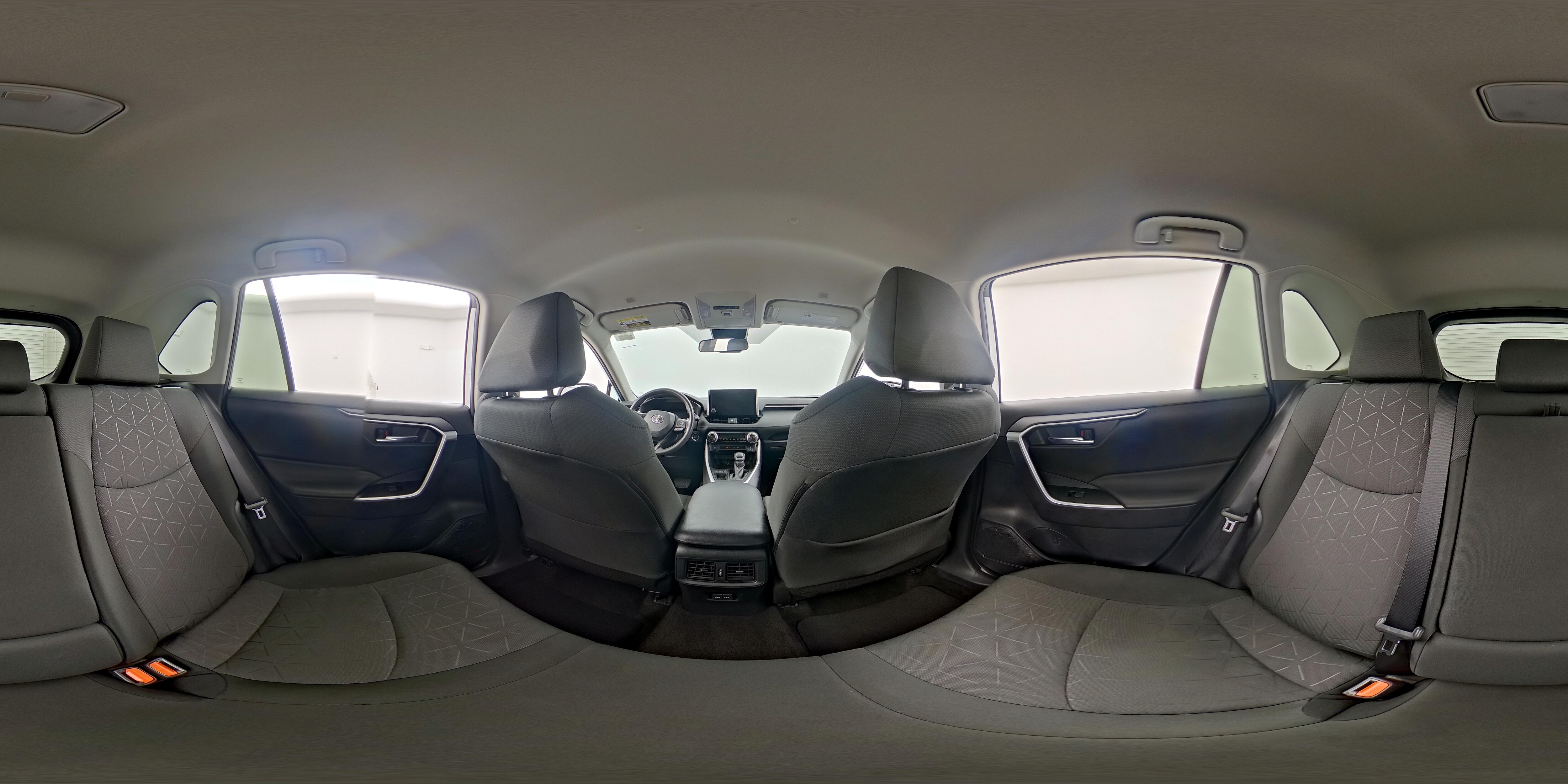 2024 Toyota RAV4 XLE - Photo 26
