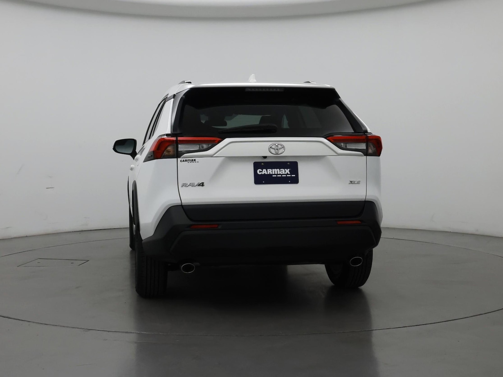 2024 Toyota RAV4 XLE - Photo 7