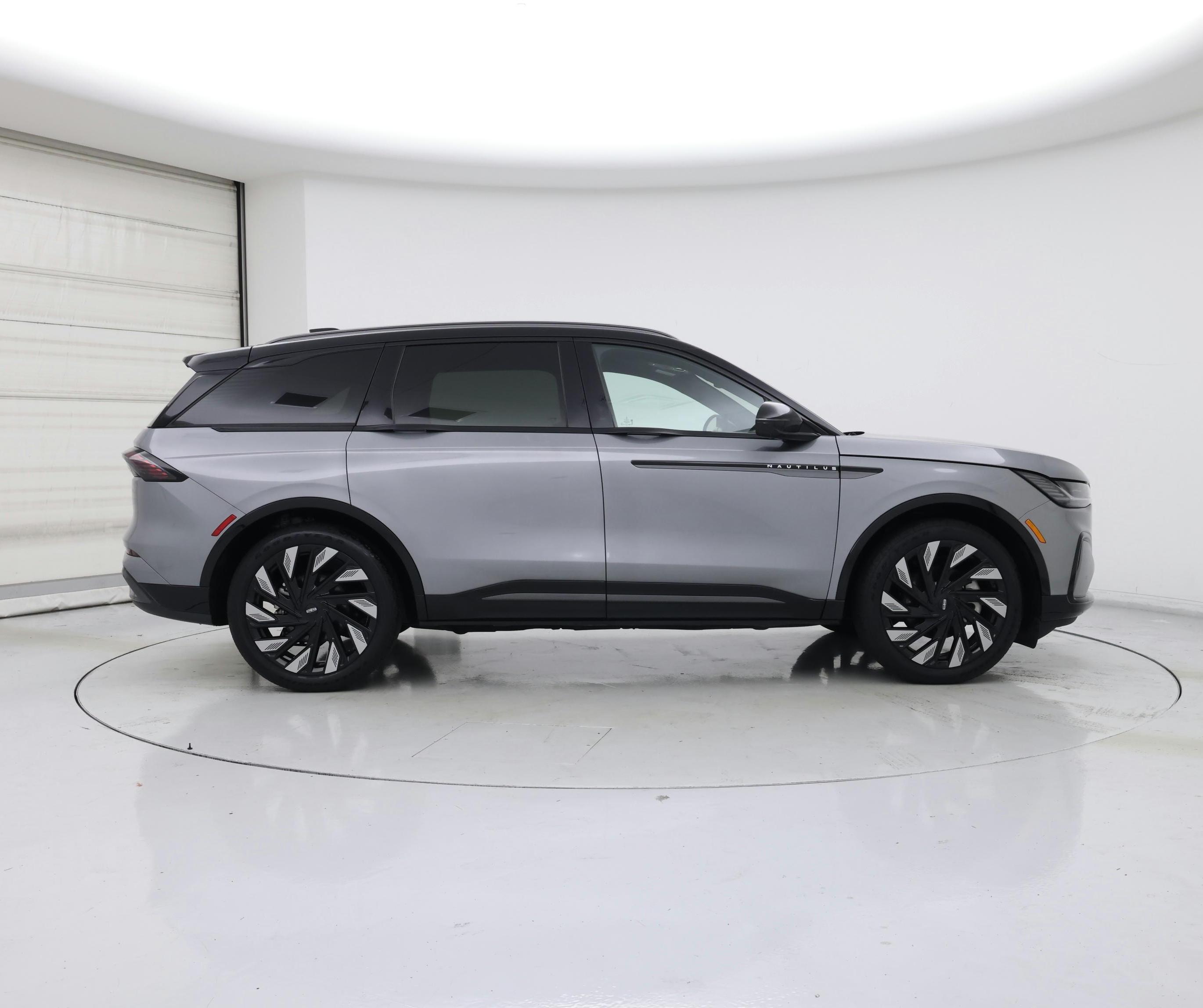 Thumbnail: 2025 Lincoln Nautilus - 7