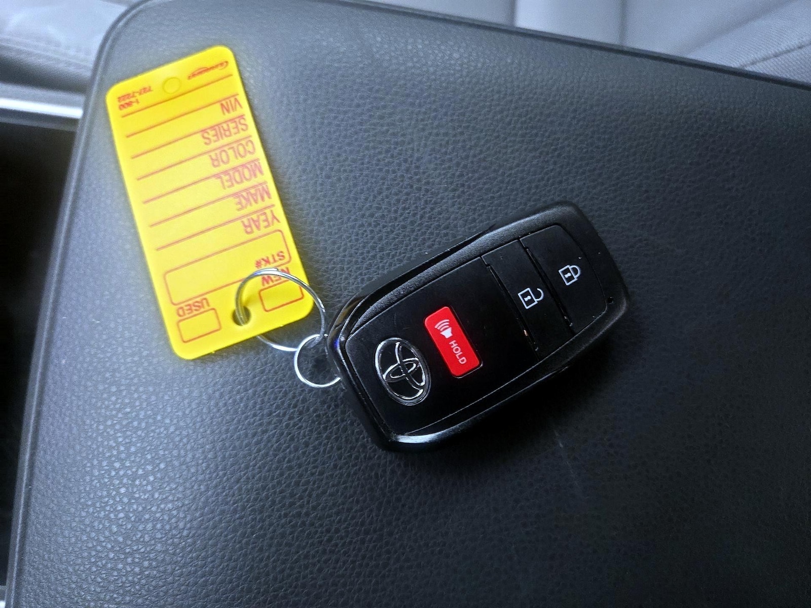 2026 Toyota Tacoma SR5 - Photo 22