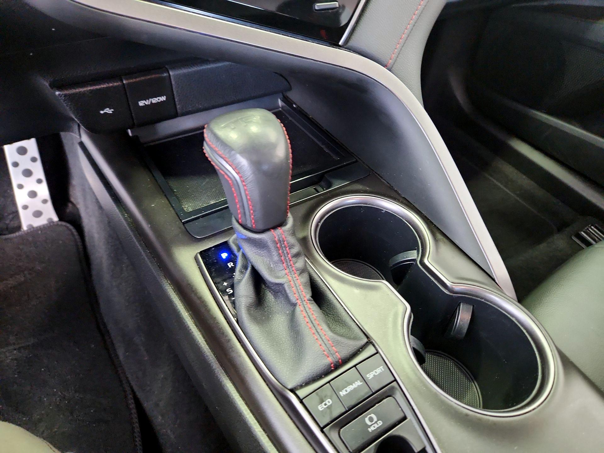 Thumbnail: 2024 Toyota Camry - 17
