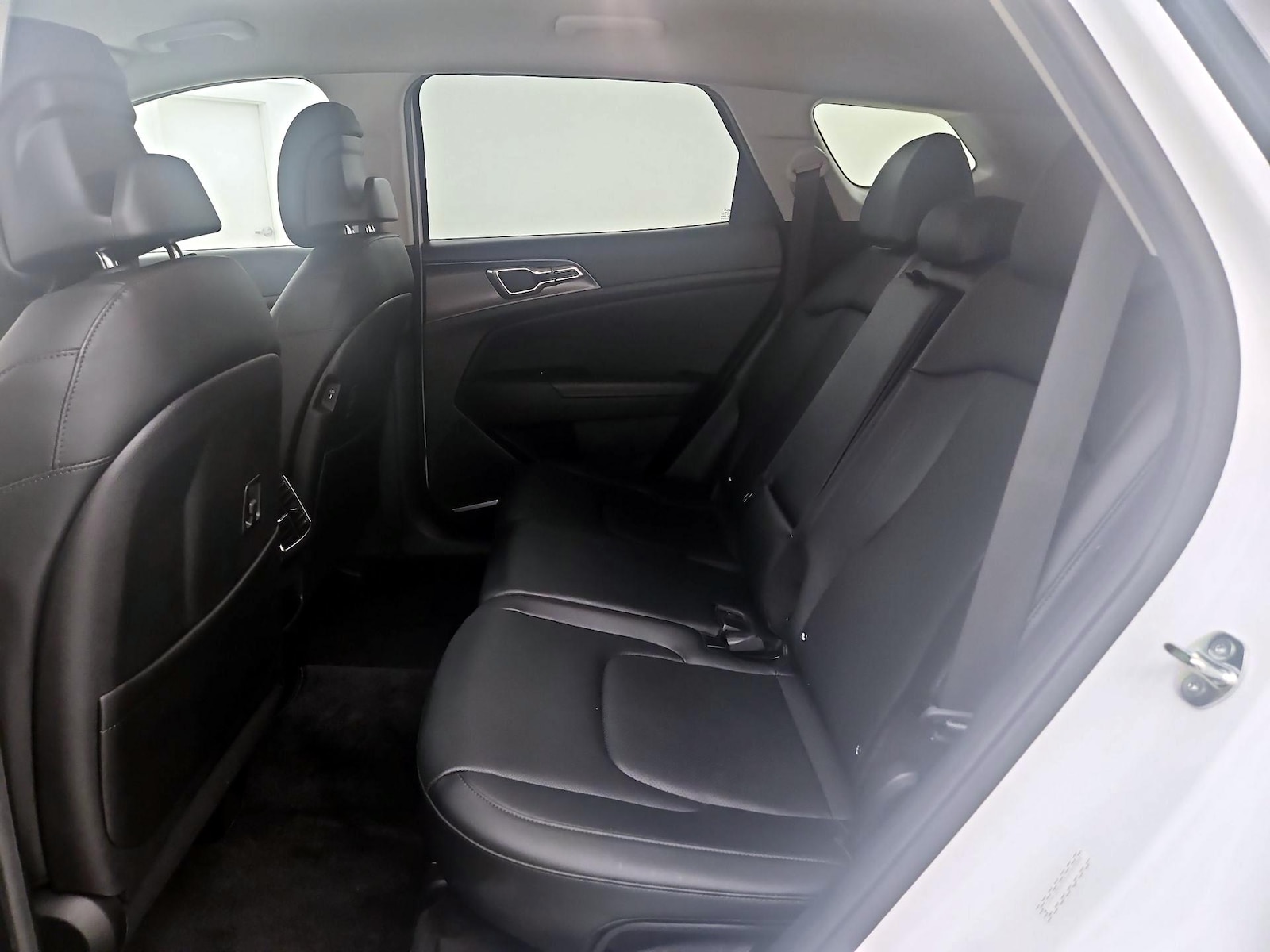 2024 Kia Sportage EX - Photo 21