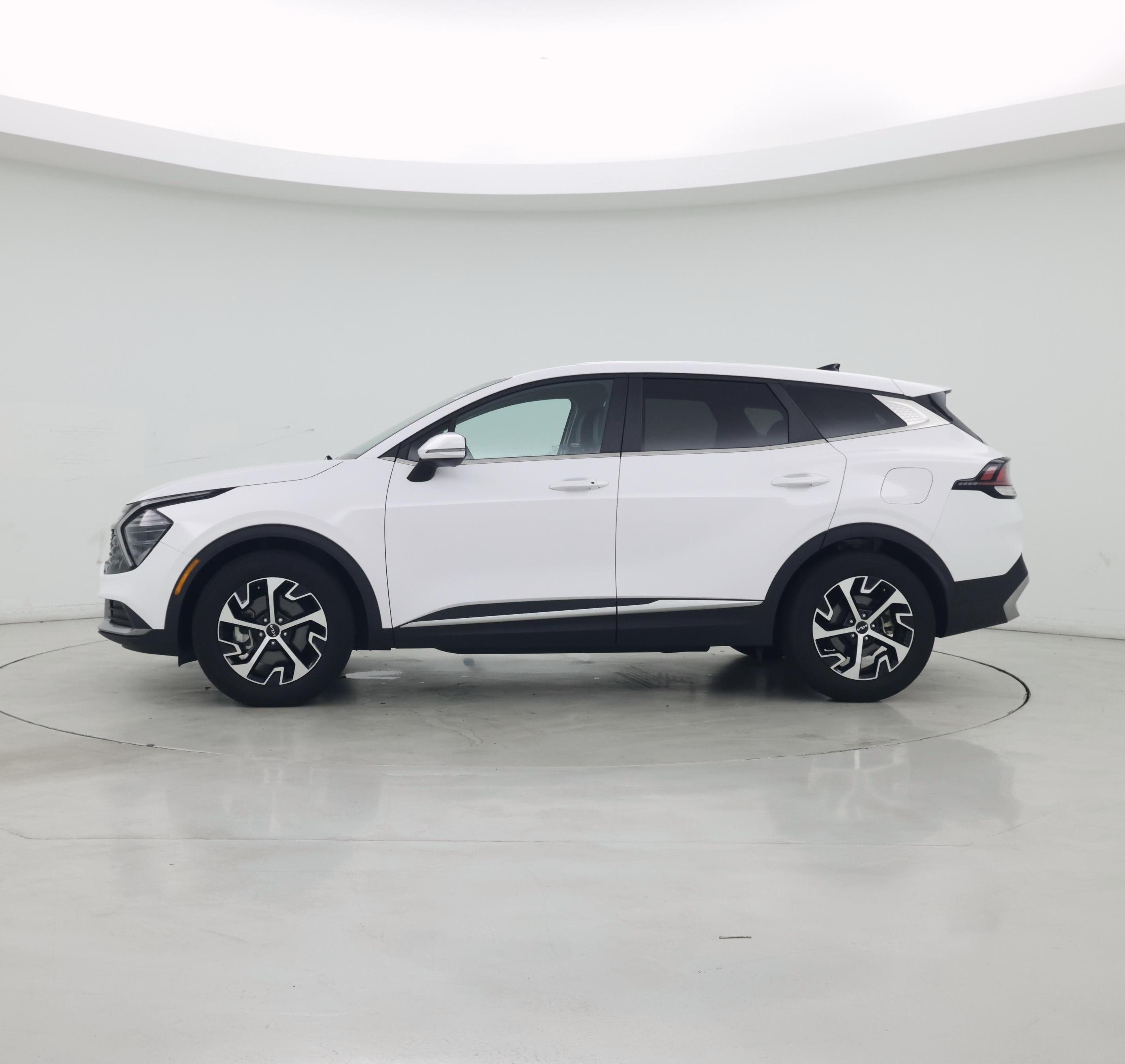 Thumbnail: 2024 Kia Sportage - 3