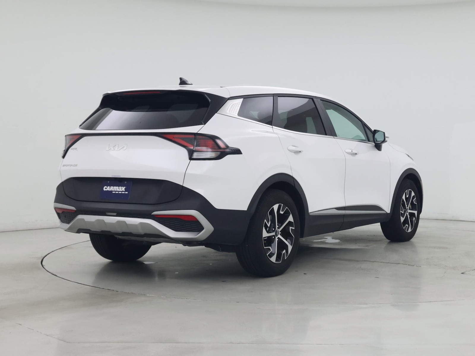 2024 Kia Sportage EX - Photo 9