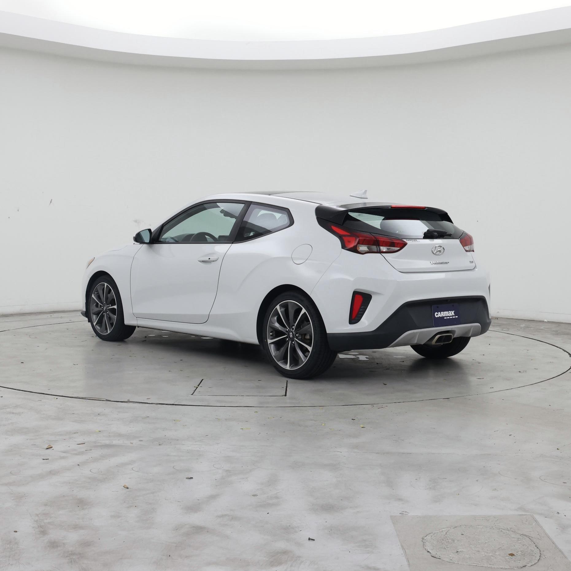 Thumbnail: 2021 Hyundai Veloster - 2