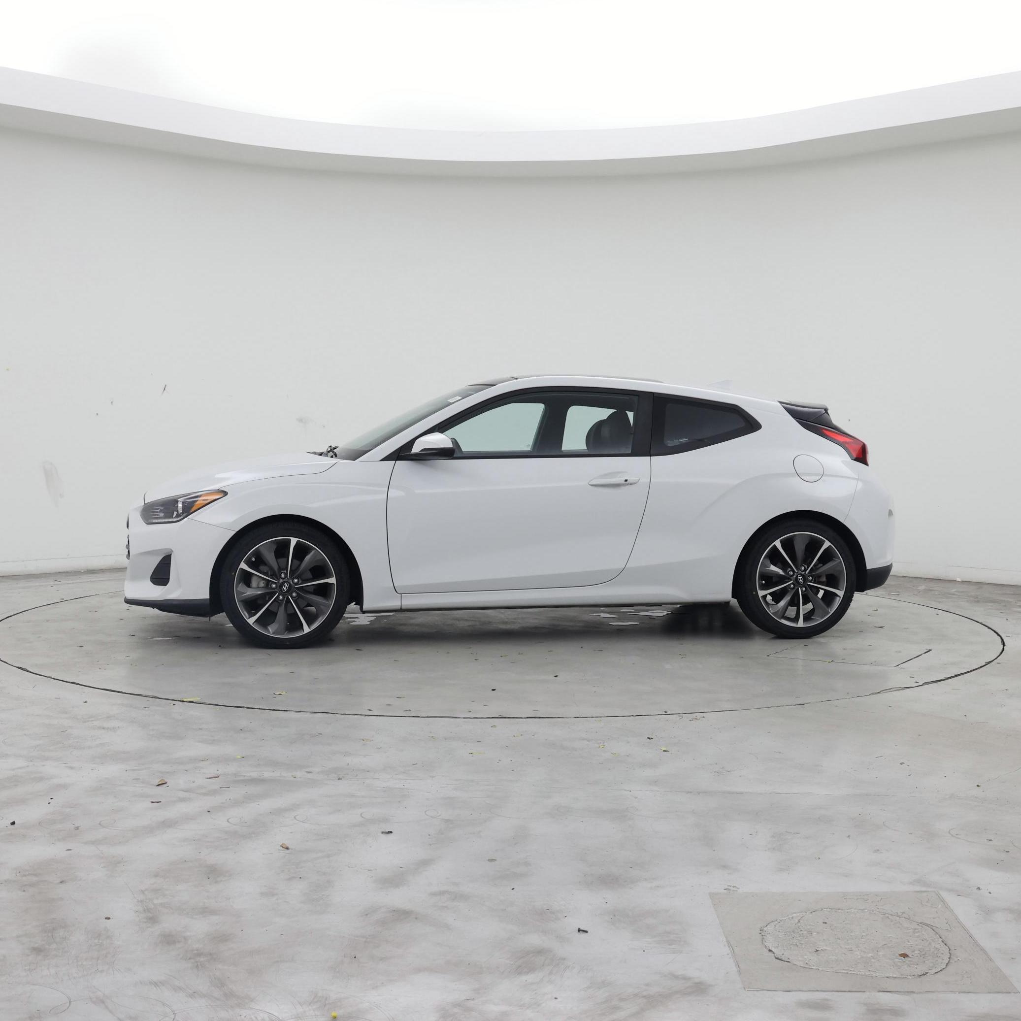 Thumbnail: 2021 Hyundai Veloster - 3