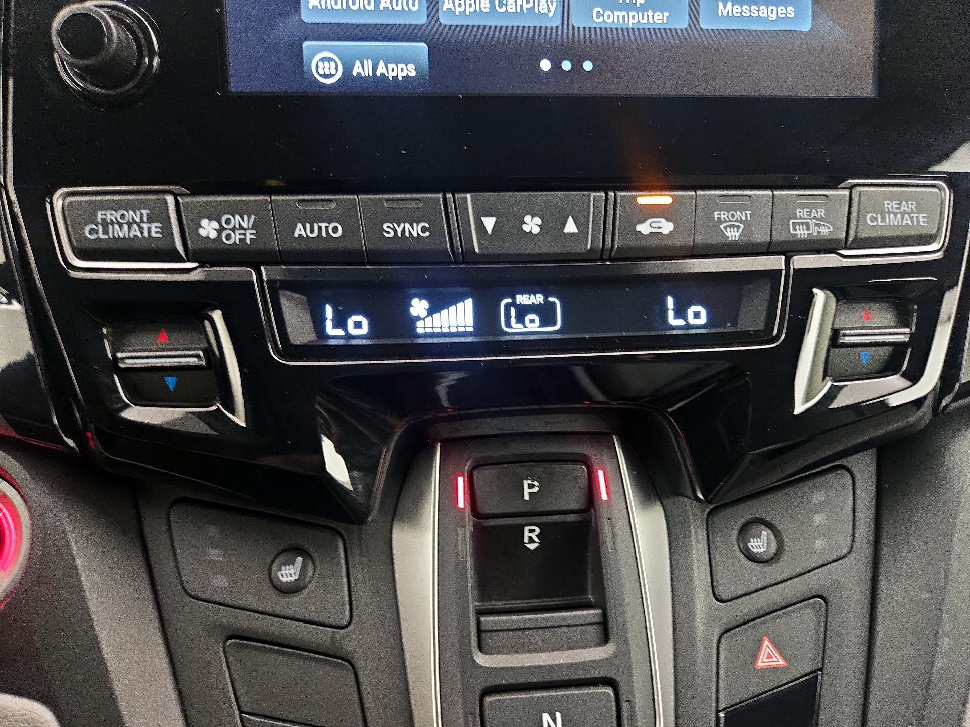 Thumbnail: 2018 Honda Odyssey - 16