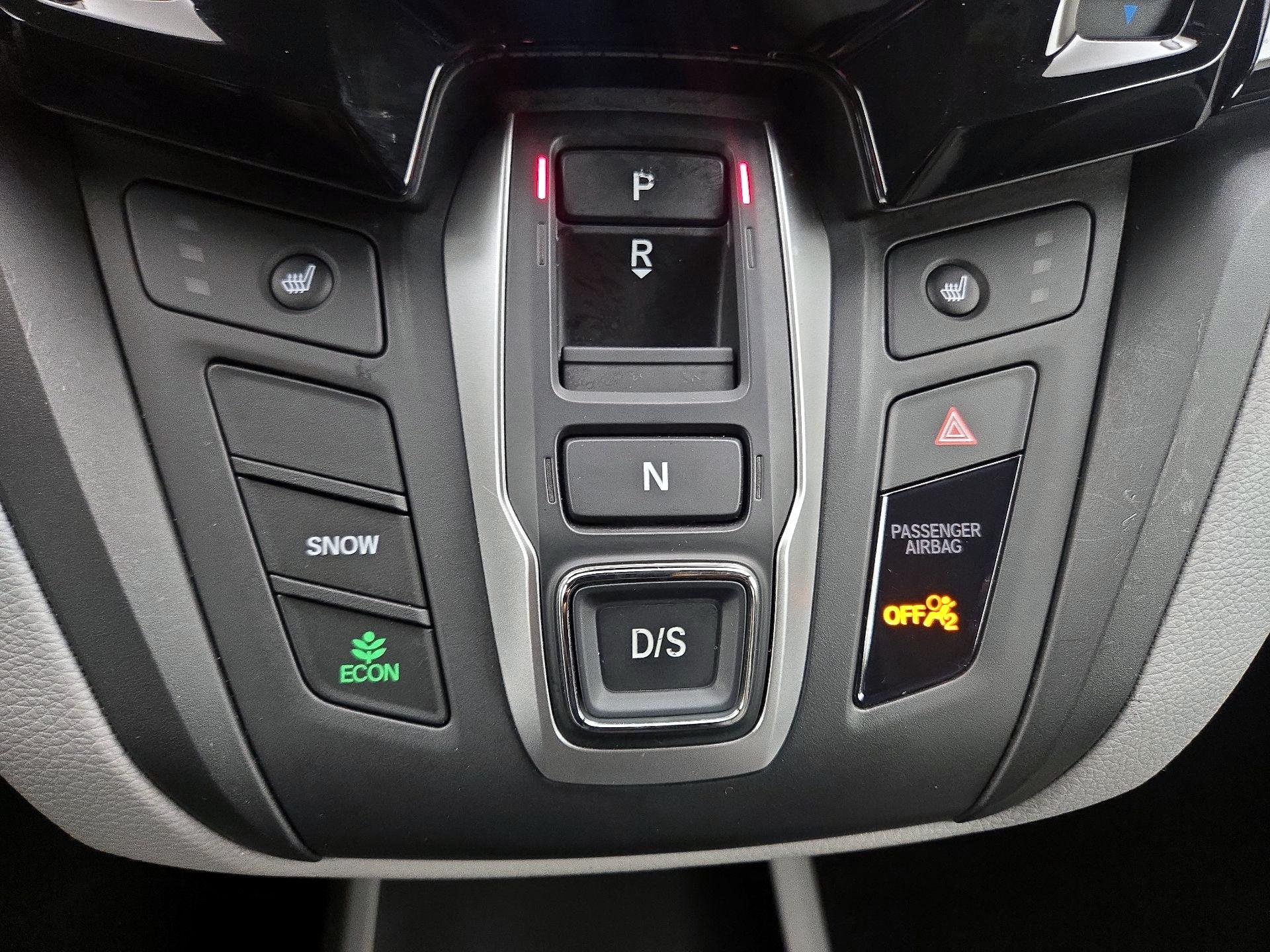Thumbnail: 2018 Honda Odyssey - 17