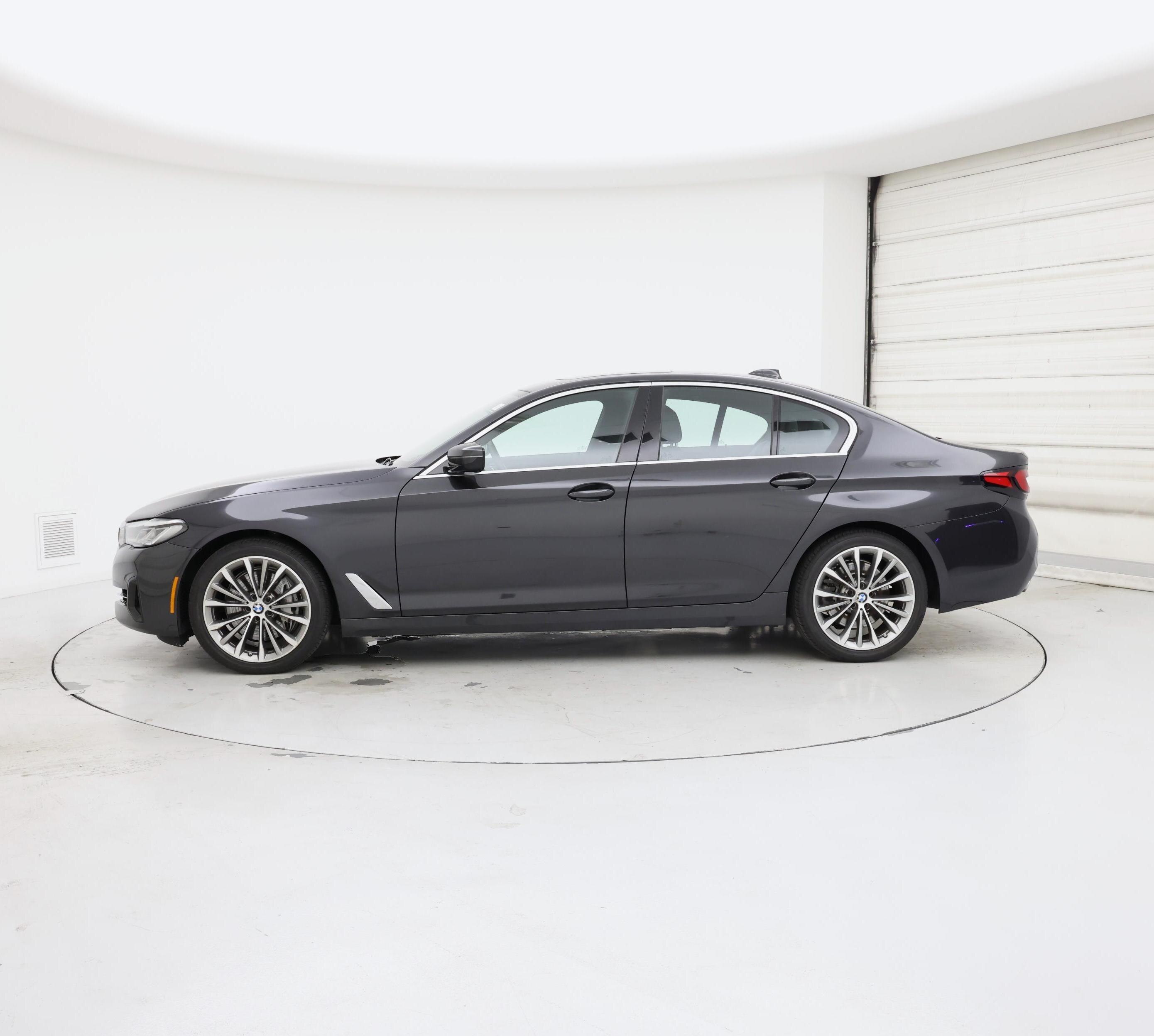 Thumbnail: 2021 BMW 5 Series - 3