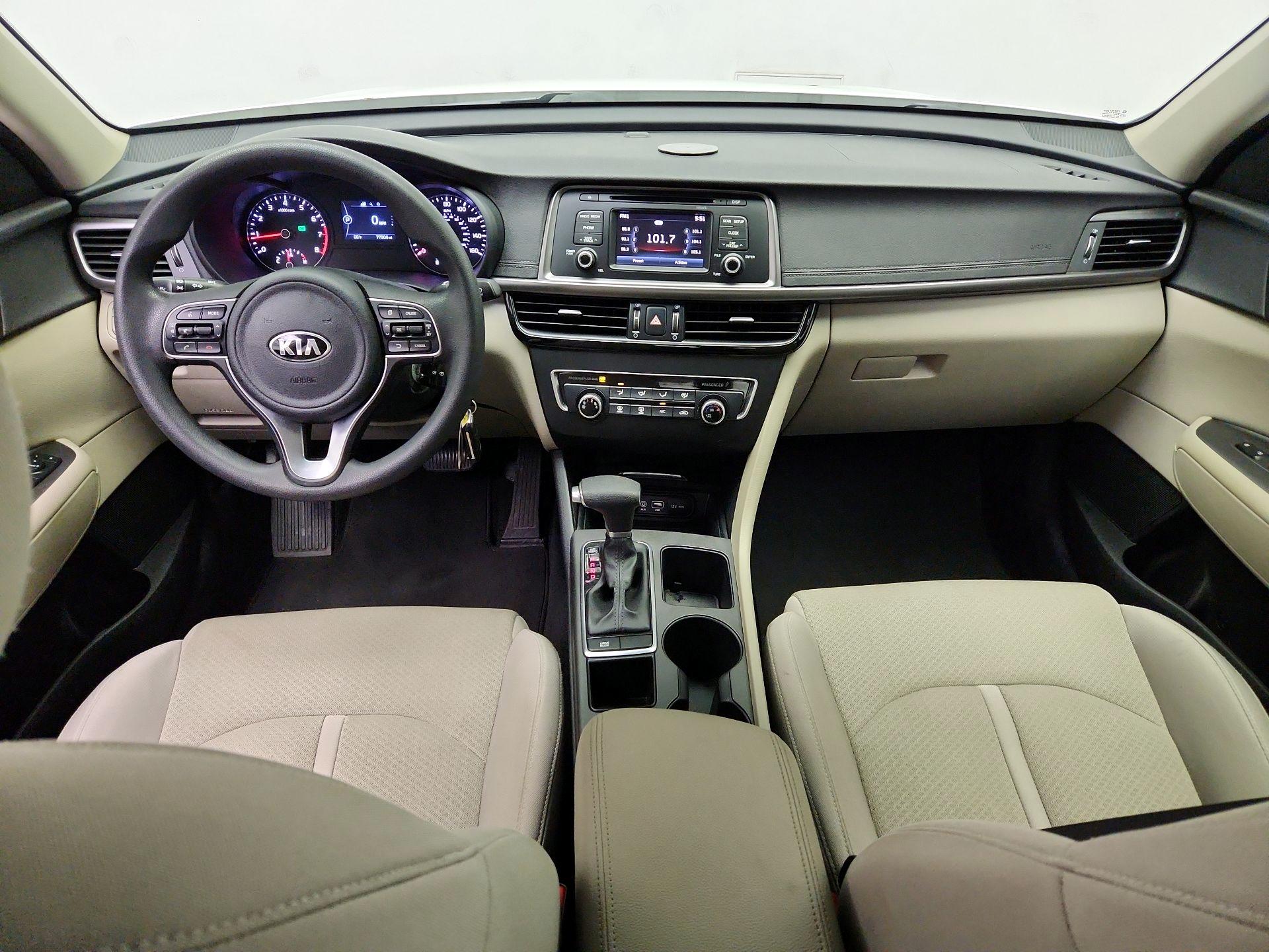 Thumbnail: 2017 Kia Optima - 9