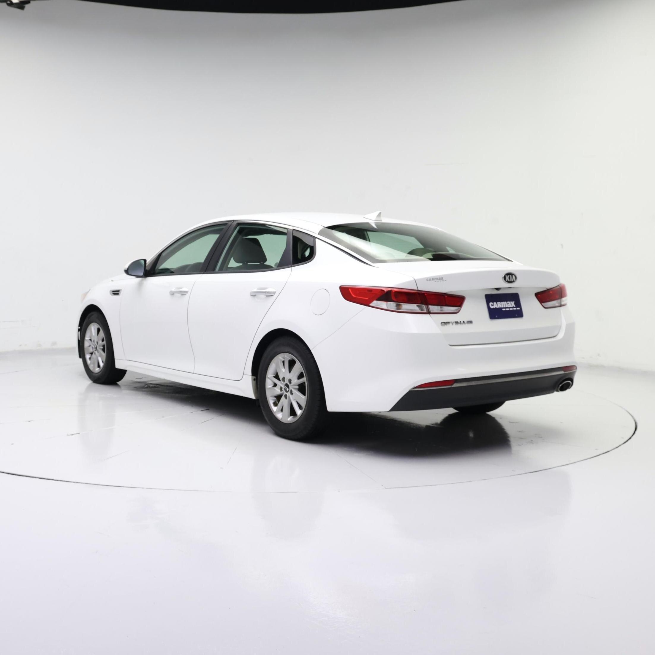 Thumbnail: 2017 Kia Optima - 2