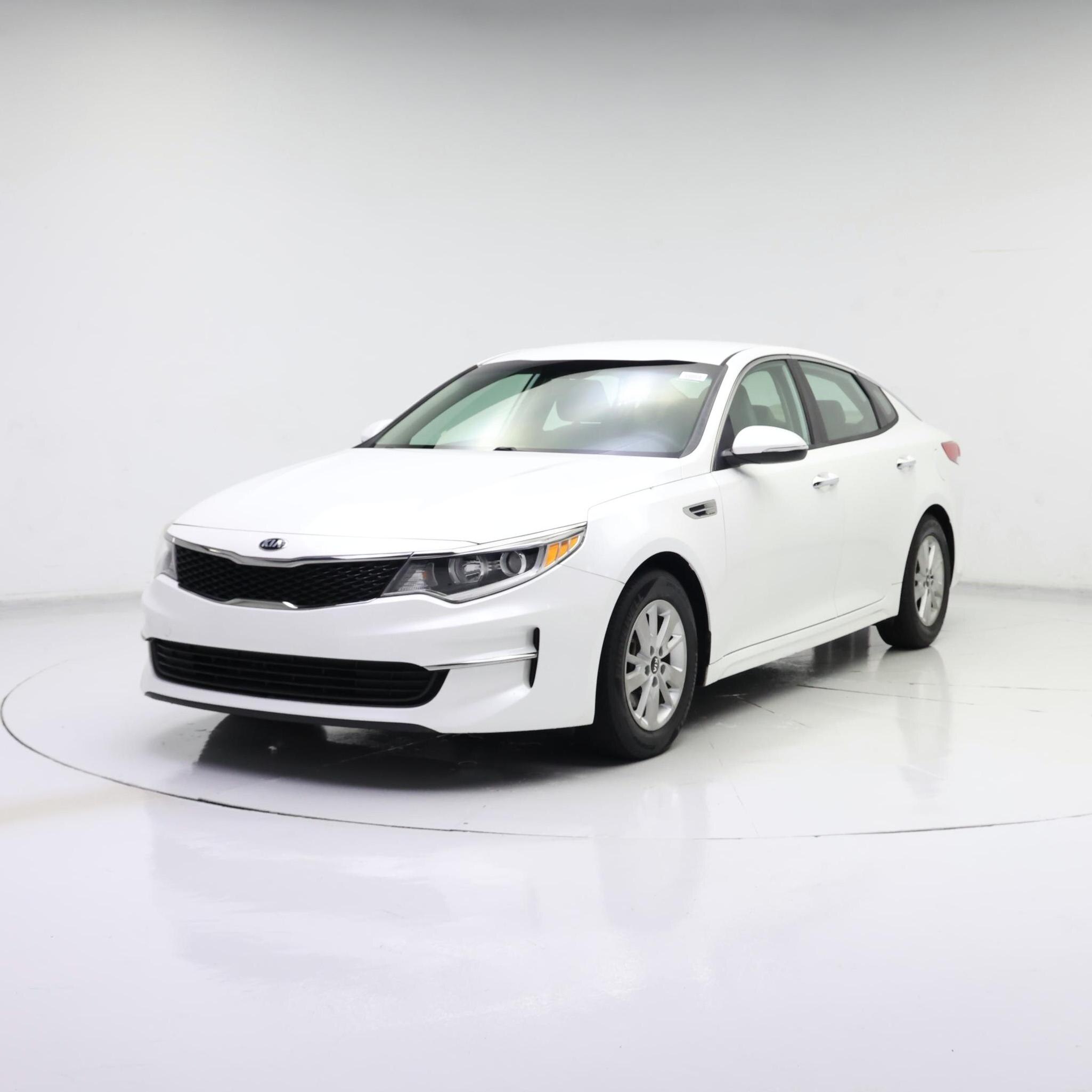 Thumbnail: 2017 Kia Optima - 4