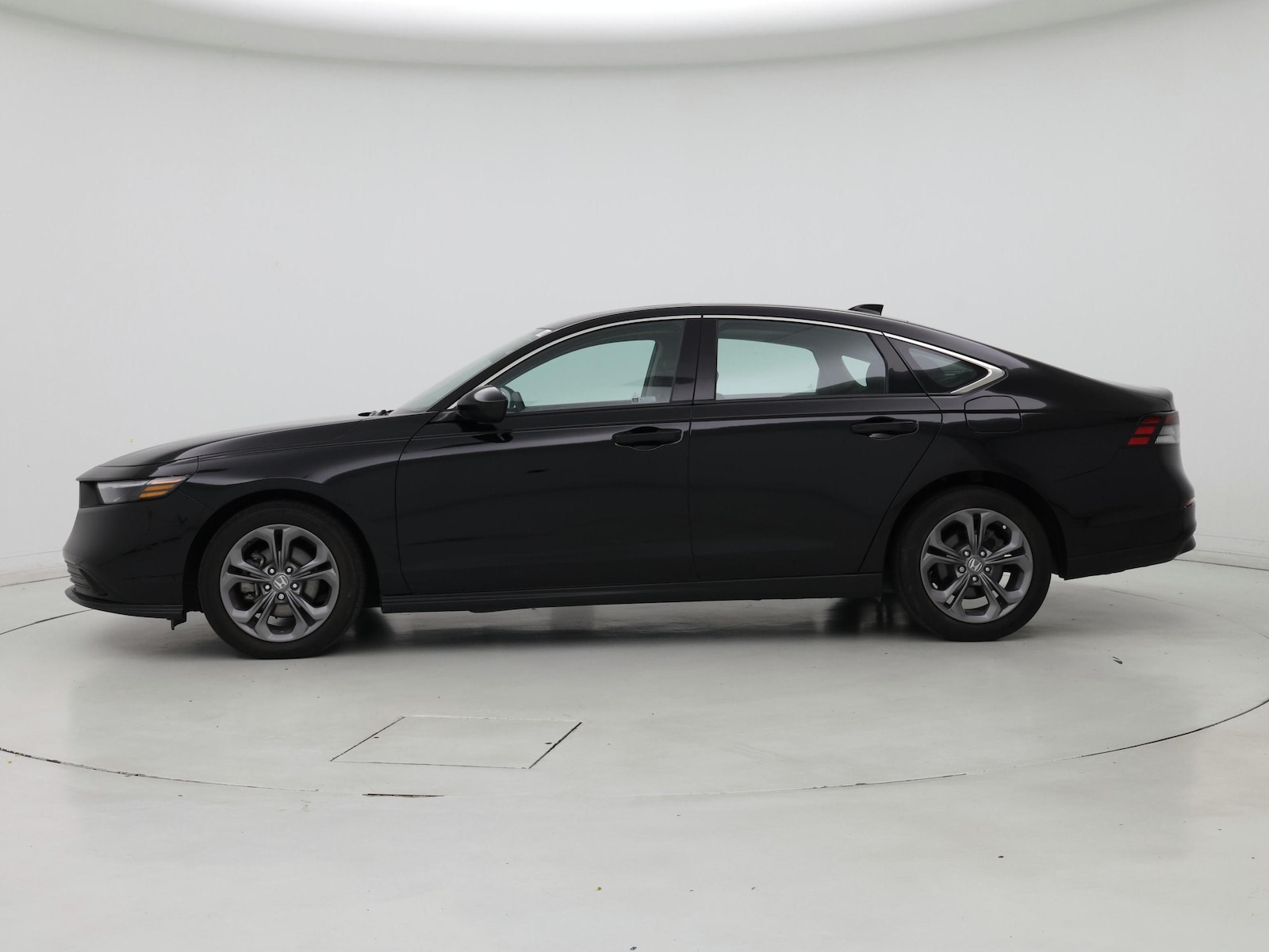 2024 Honda Accord EX - Photo 4
