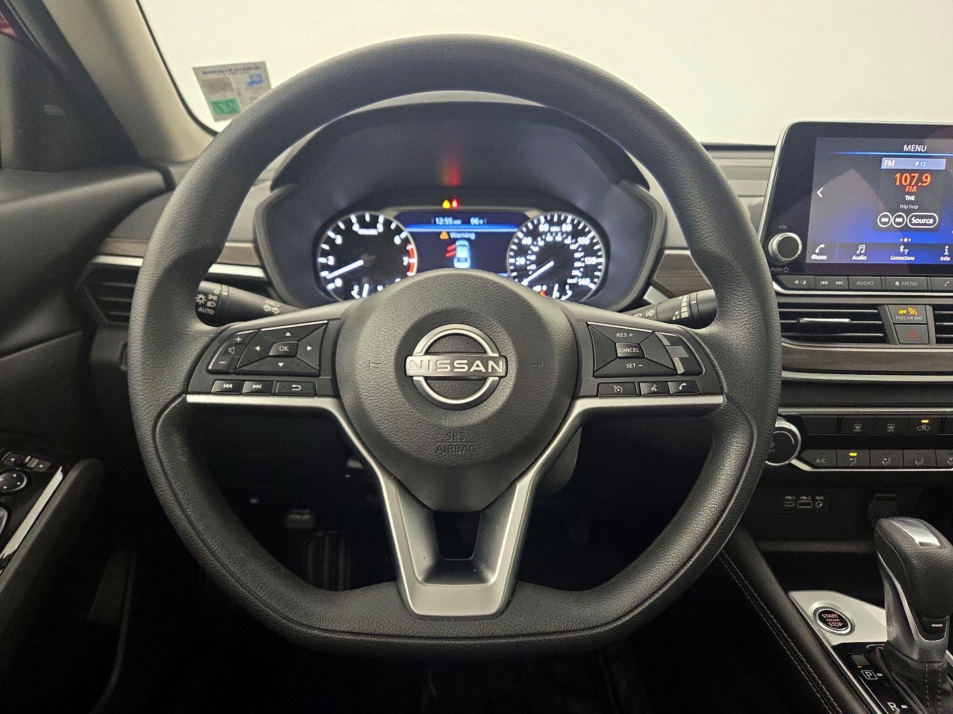 Thumbnail: 2023 Nissan Altima - 10