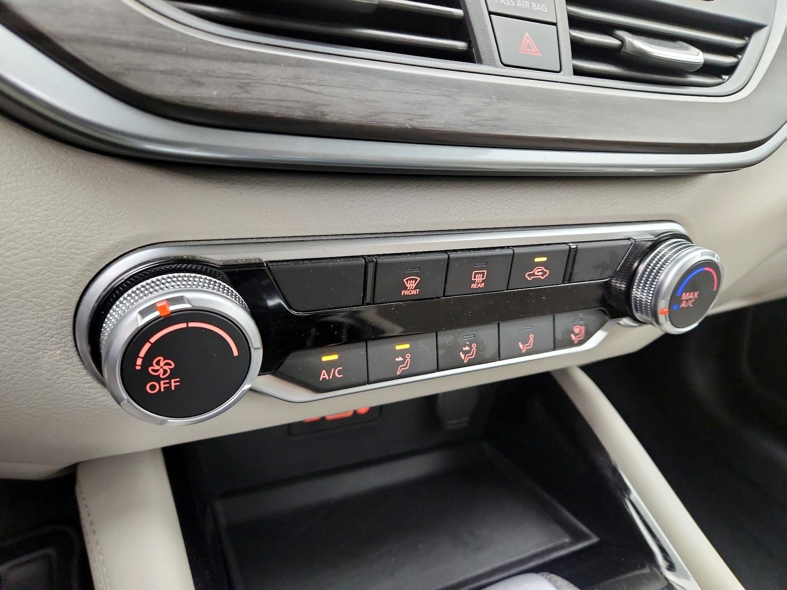 2023 Nissan Altima SV - Photo 17