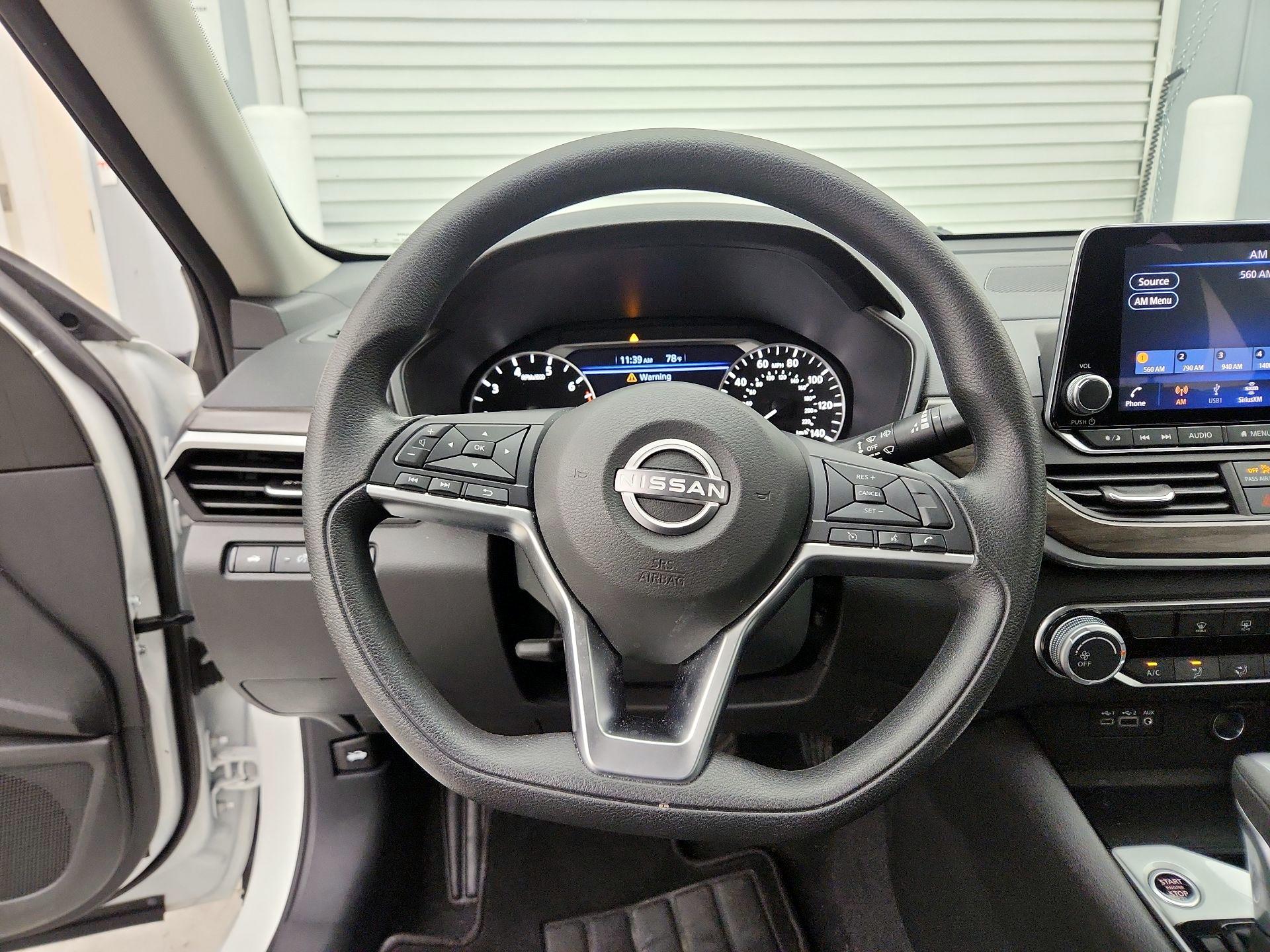 Thumbnail: 2024 Nissan Altima - 10
