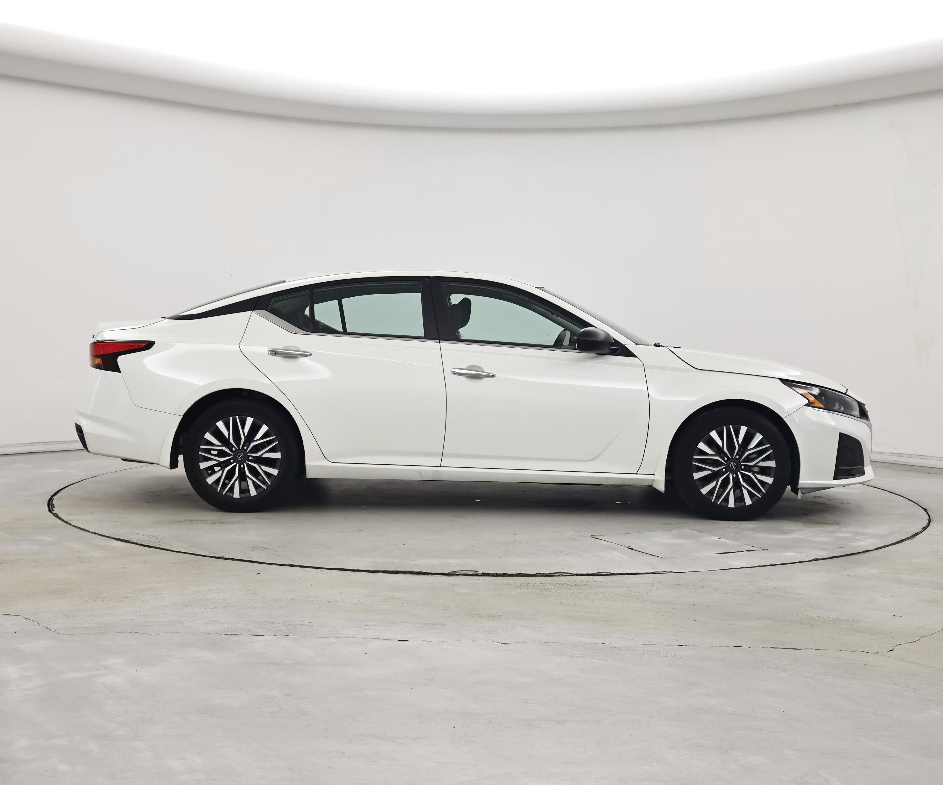 Thumbnail: 2024 Nissan Altima - 7