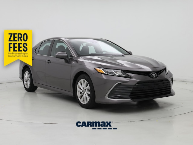 Gray 2023 Toyota Camry Sedan Front-Wheel Drive Automatic