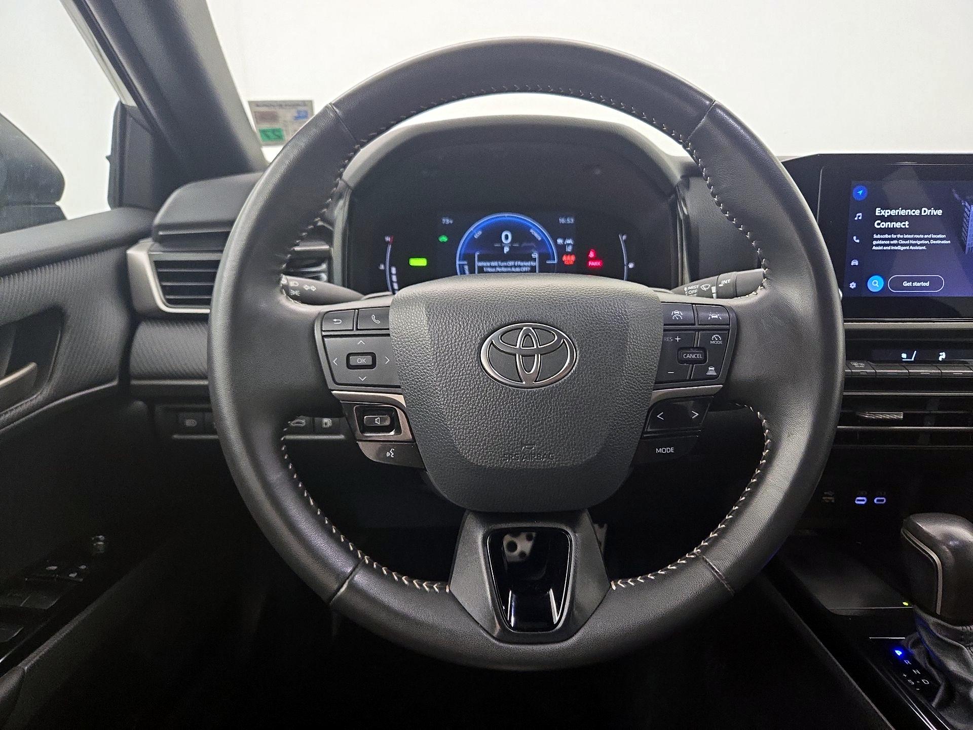 Thumbnail: 2025 Toyota Camry - 10