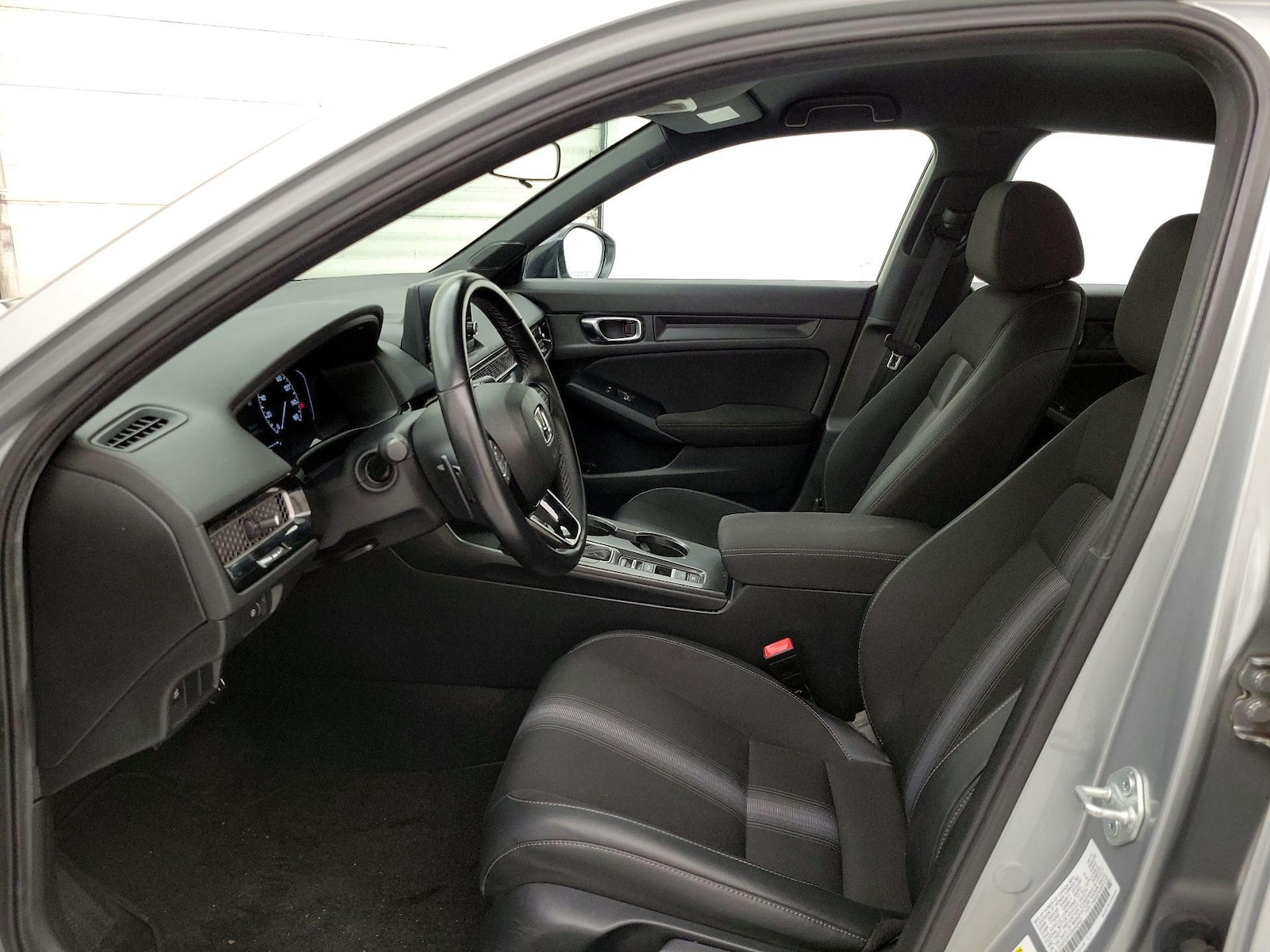 2025 Honda Civic Sport - Photo 12