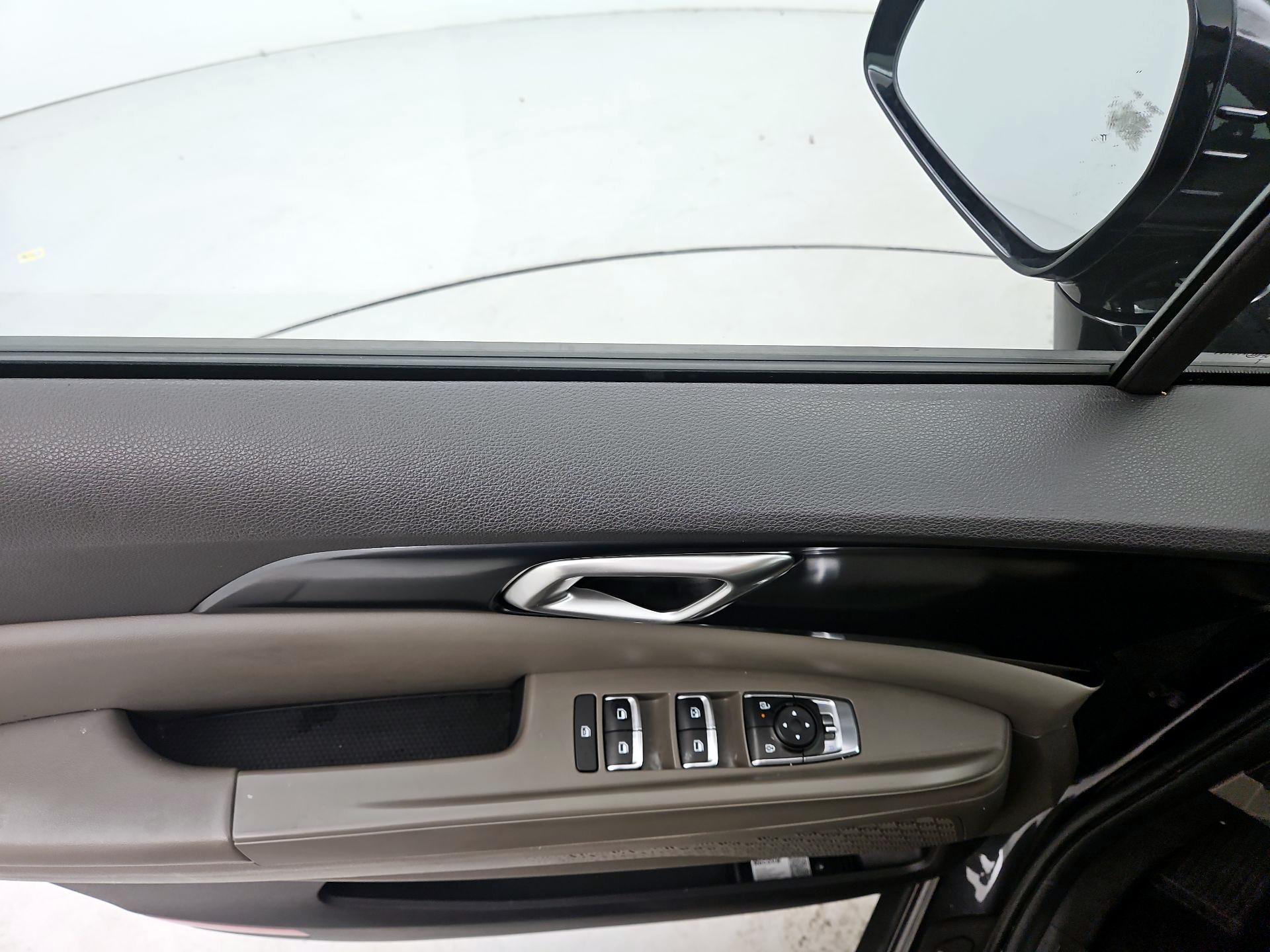 Thumbnail: 2025 Kia Carnival - 12