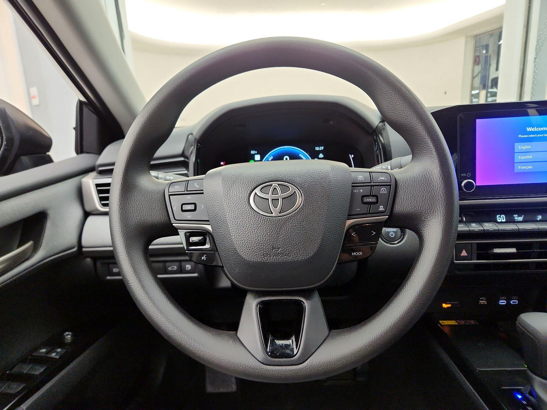 Thumbnail: 2025 Toyota Camry - 10