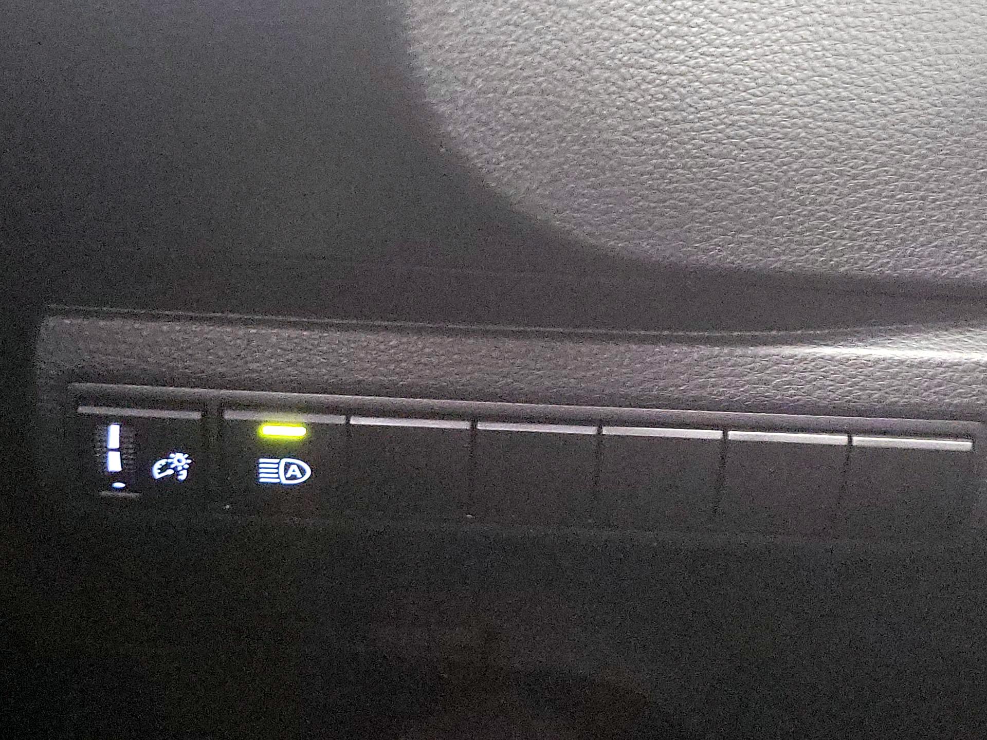 Thumbnail: 2024 Toyota Corolla - 13