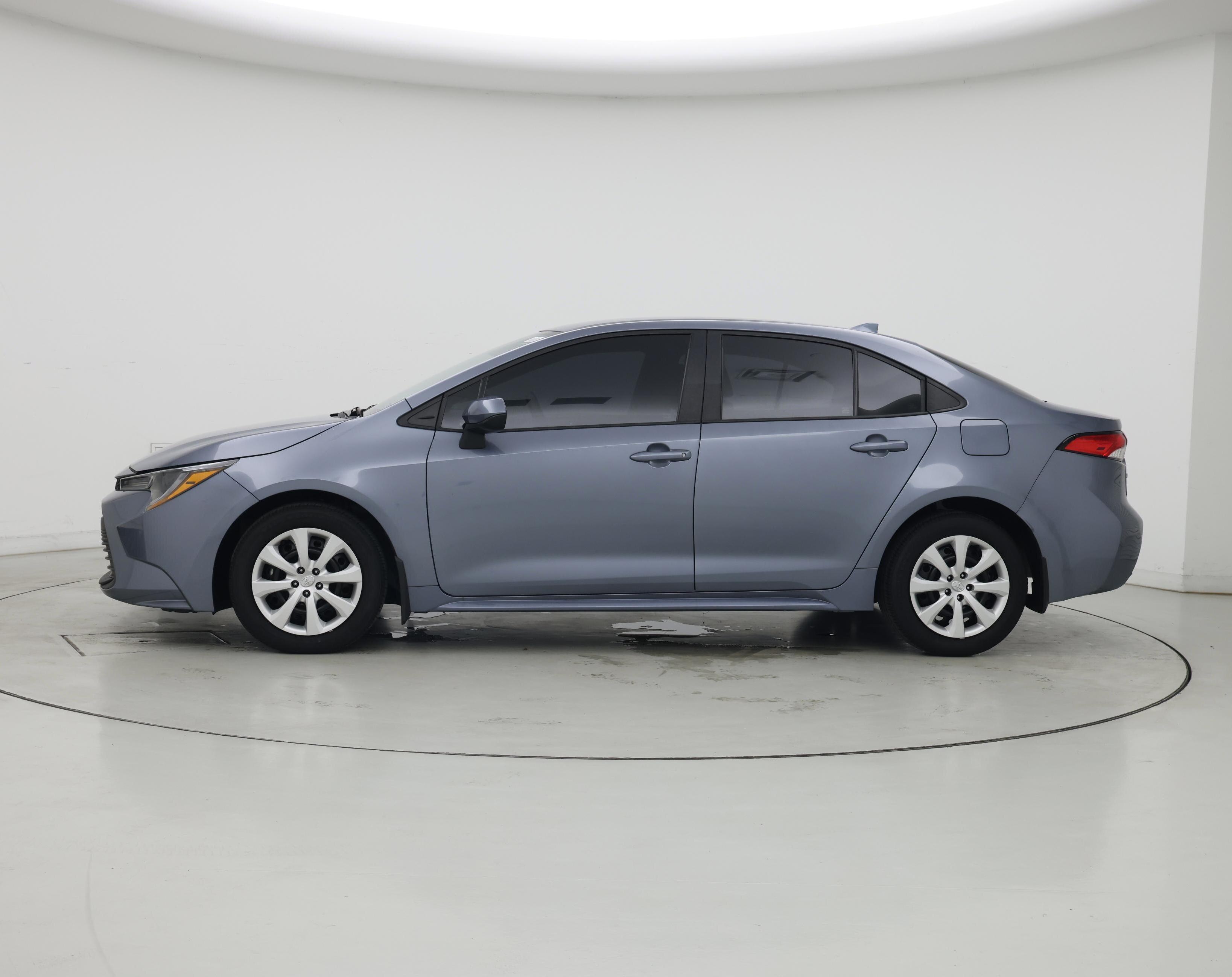 Thumbnail: 2024 Toyota Corolla - 3