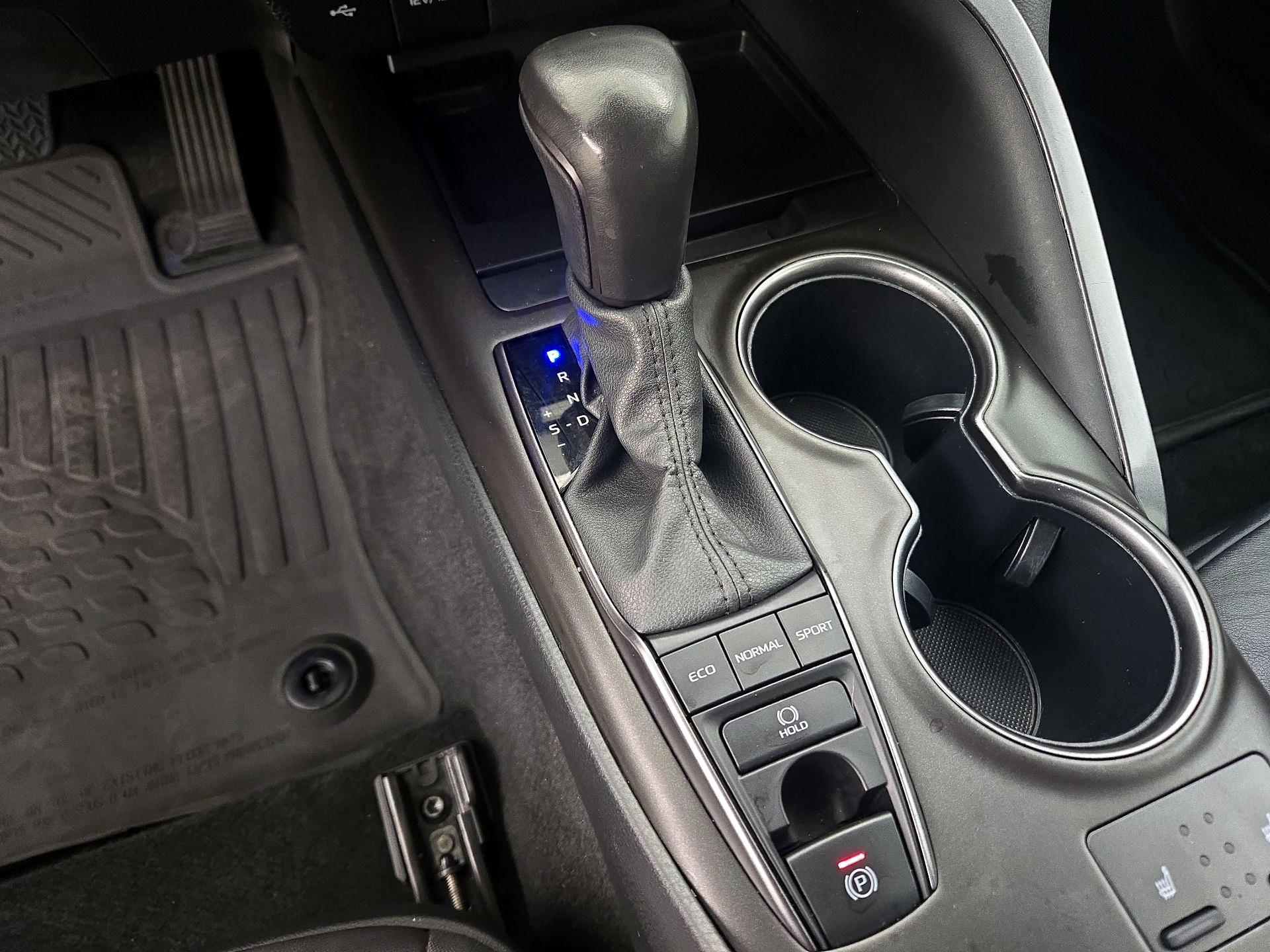 Thumbnail: 2024 Toyota Camry - 18