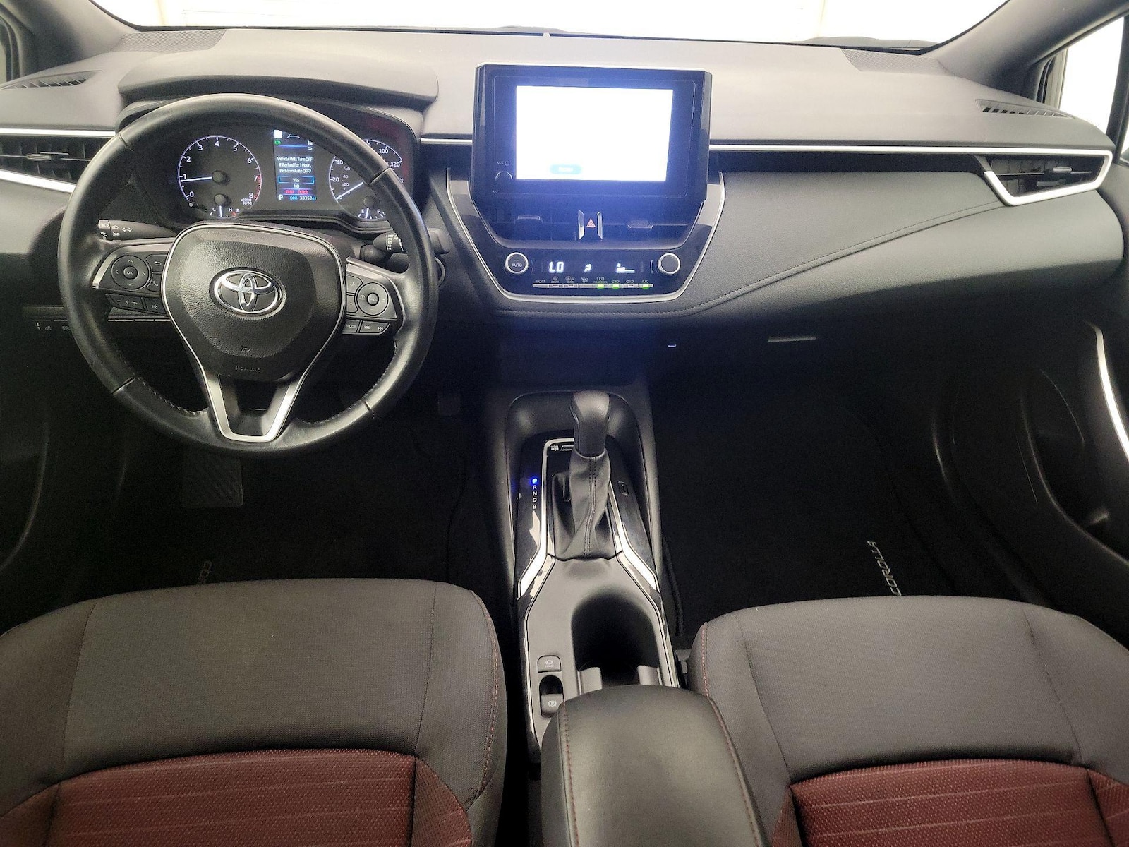 2025 Toyota Corolla SE - Photo 10