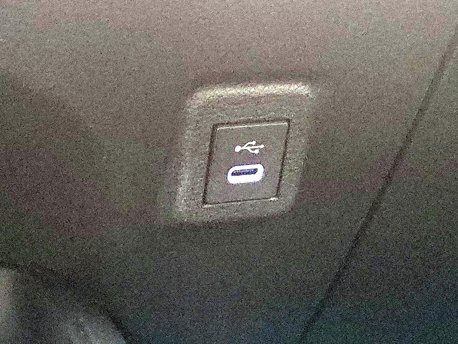 2025 Toyota Corolla SE - Photo 19