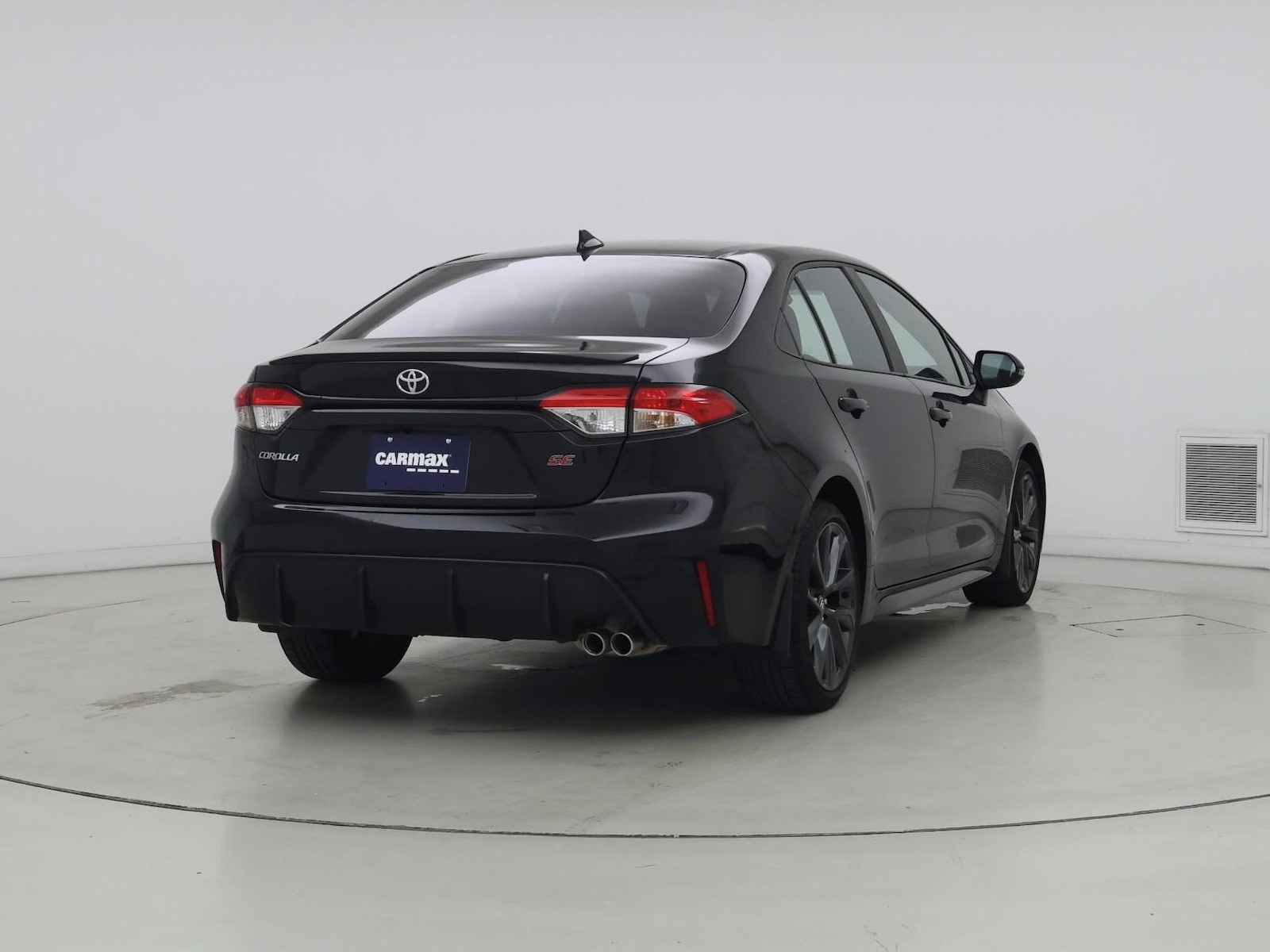 2025 Toyota Corolla SE - Photo 9