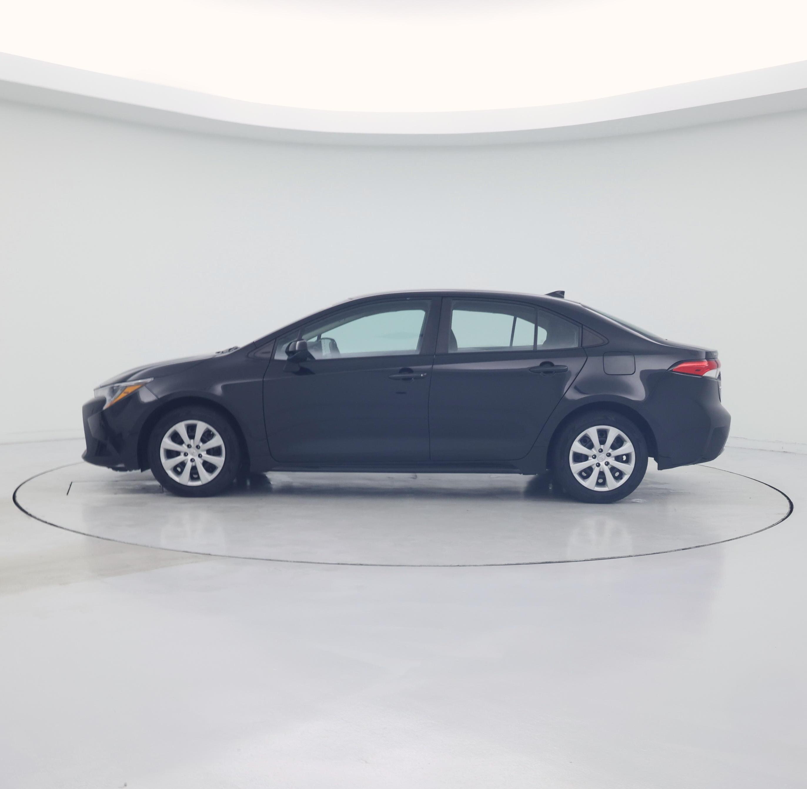 Thumbnail: 2022 Toyota Corolla - 3