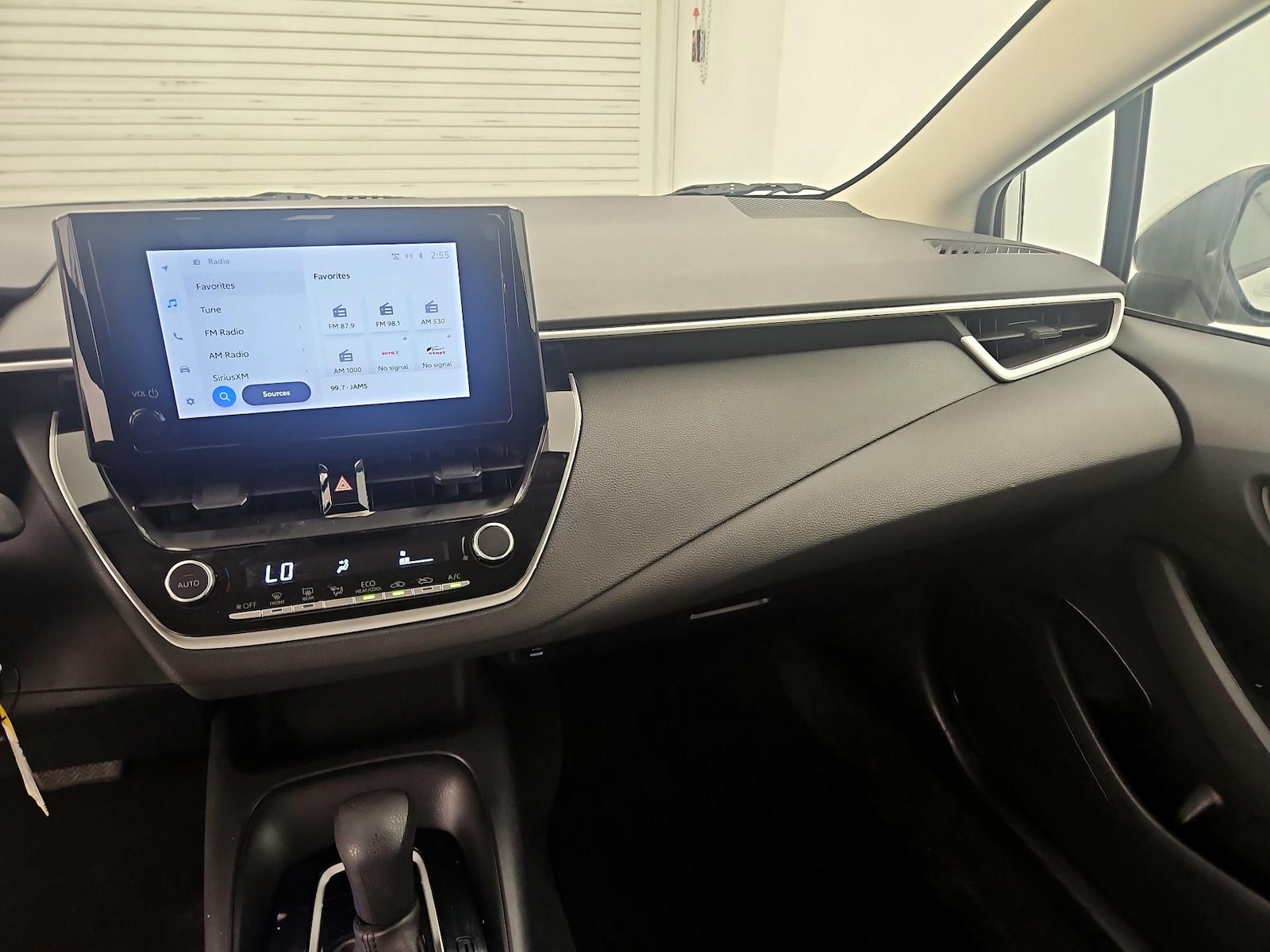 2024 Toyota Corolla LE - Photo 10