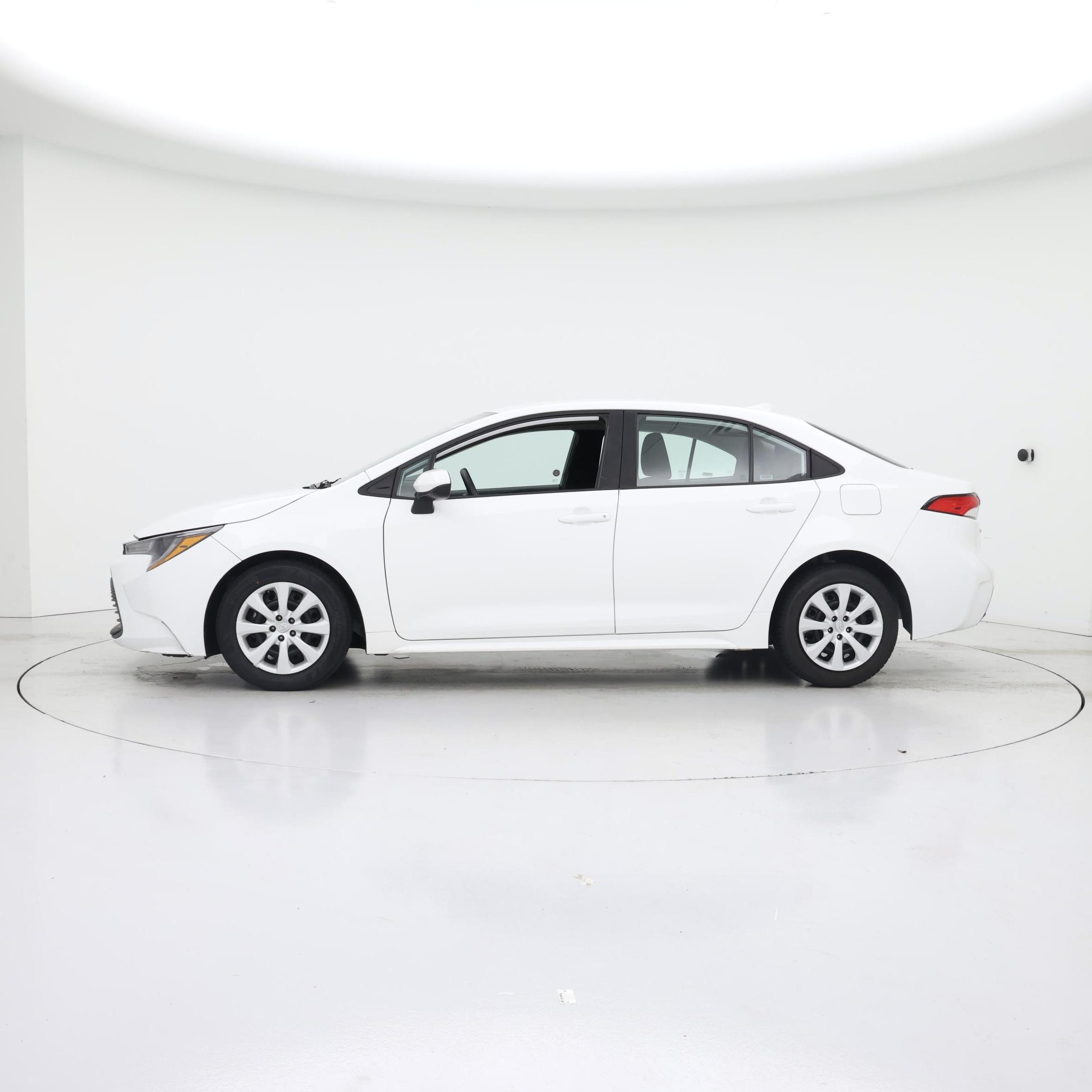Thumbnail: 2024 Toyota Corolla - 3