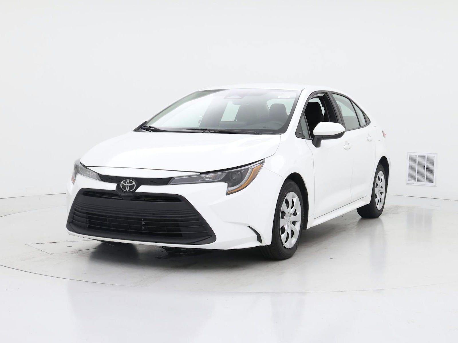 2024 Toyota Corolla LE - Photo 5