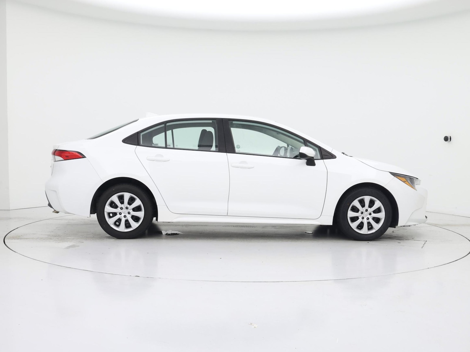 2024 Toyota Corolla LE - Photo 8